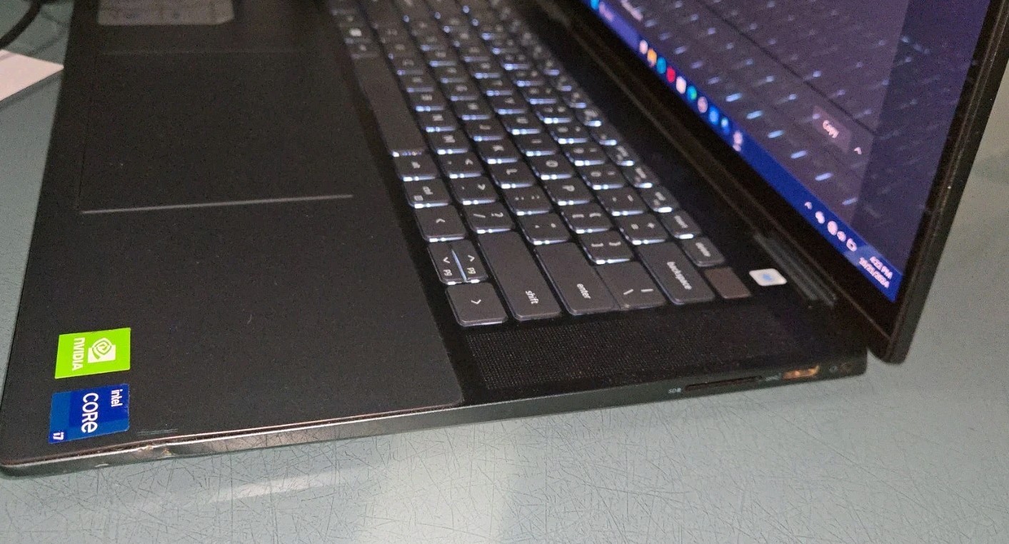 Dell Insprion 16 P119F001 16″ i7-12602P 16GB RAM 512GB SSD, + NVIDIA GRAPHICS