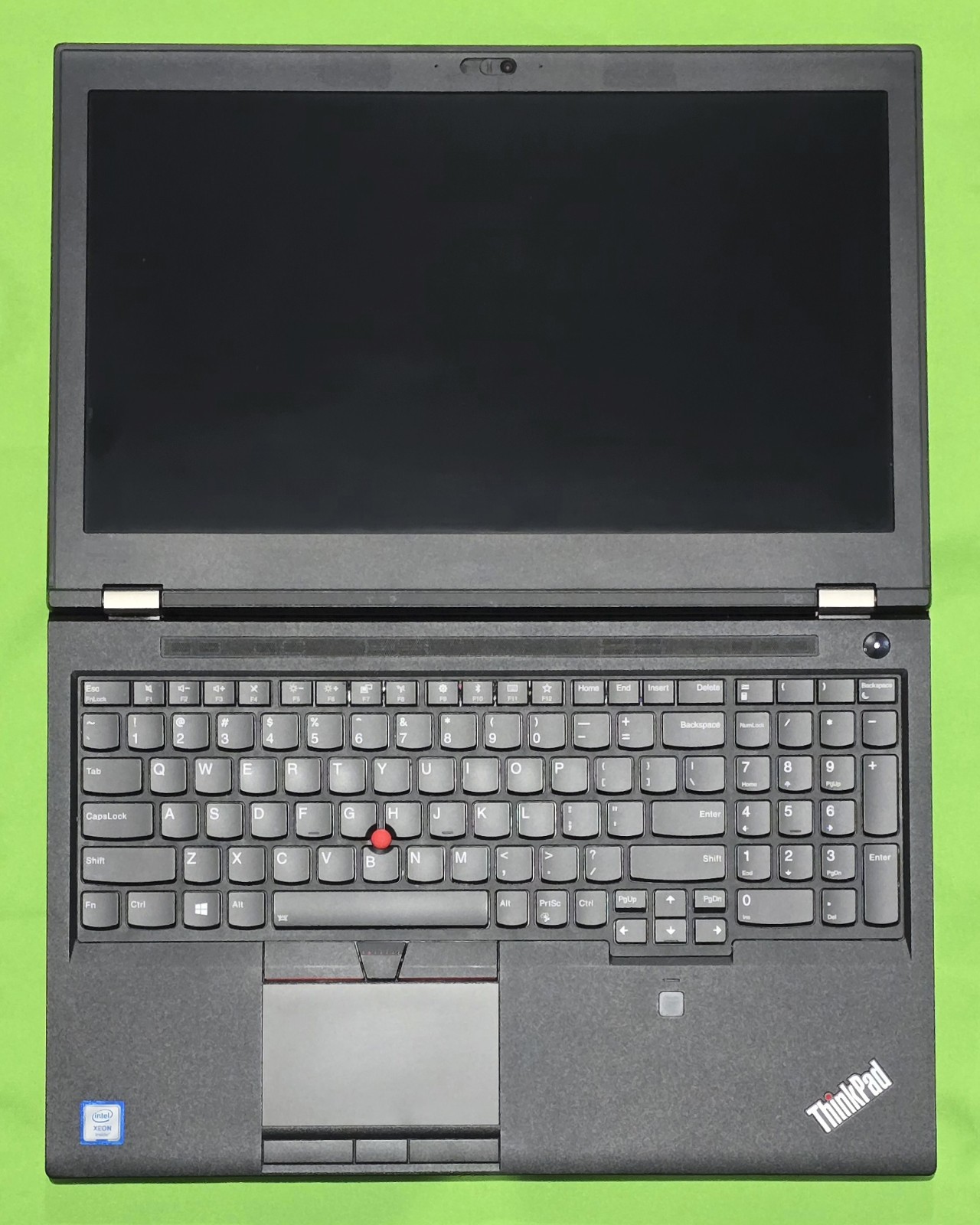 Lenovo ThinkPad P52 Xeon E-2176M 64GB Quadro P2000 2x512GB Win 11 Pro OOBE