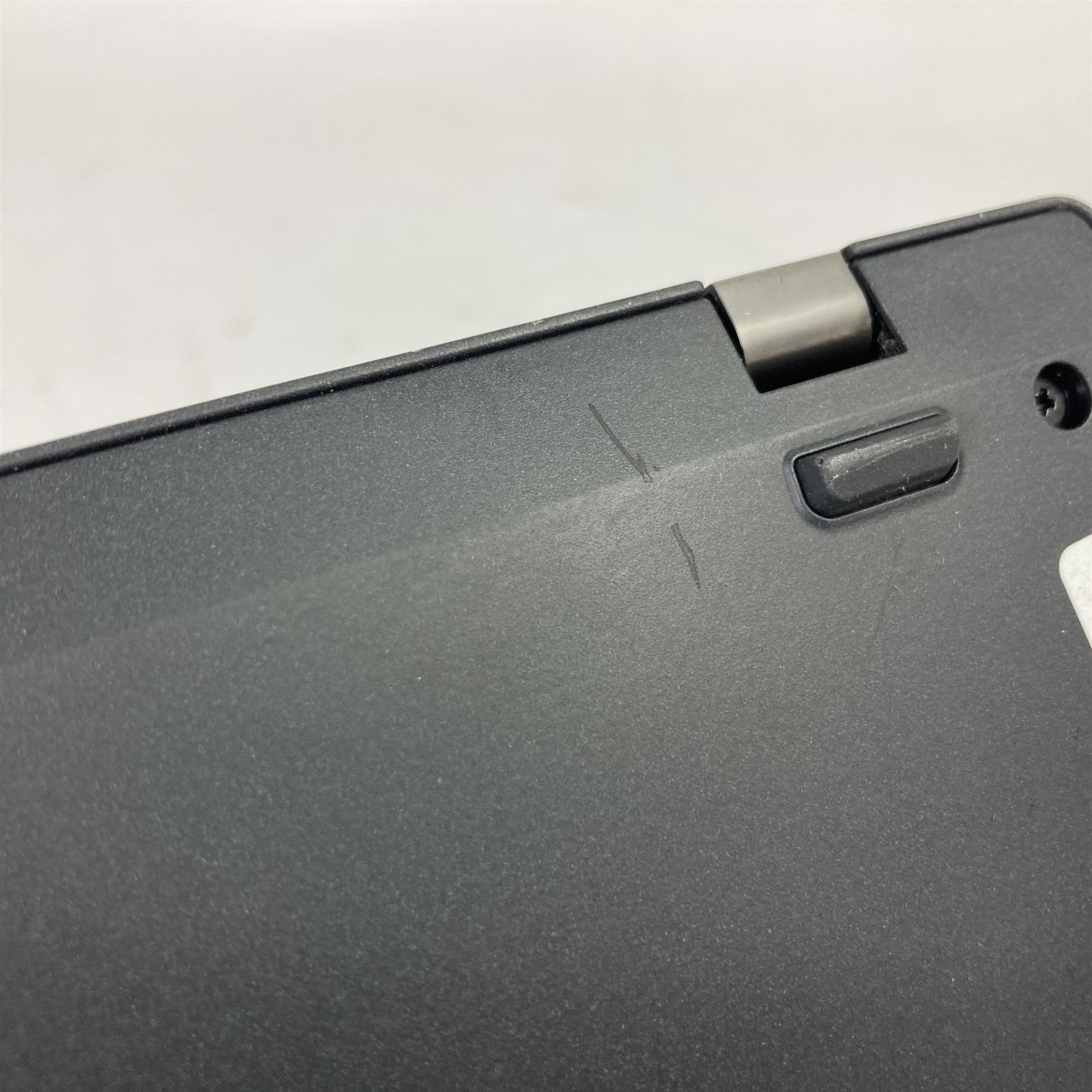 Lenovo ThinkPad T14S G2 14″ Core i7-1185G7 3.0GHz 16GB 512GB NVMe SSD – Win 11