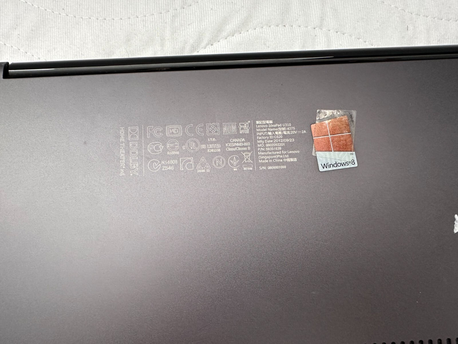 Lenovo Ideapad U310 – Core i3 – 500GB HDD – Windows 10 – Notebook / Laptop