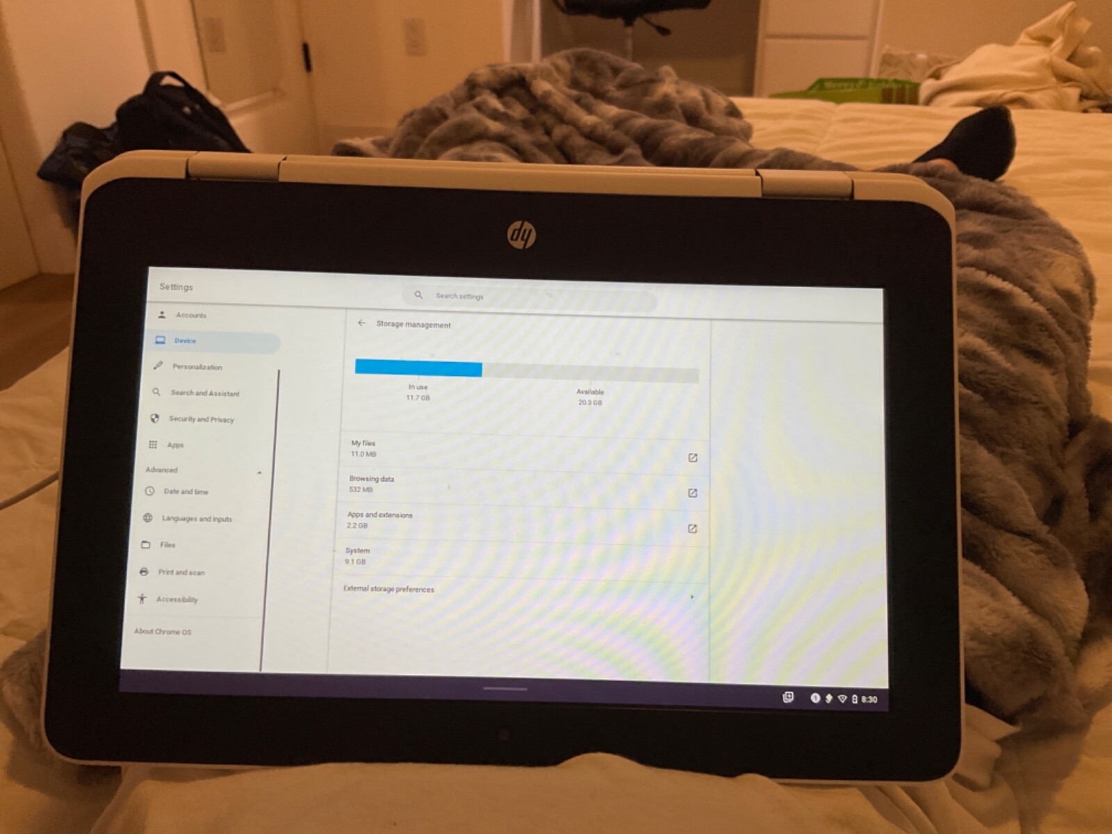 Barley used Chromebook hp x360 model 11 Color: White with a black trim GB:32