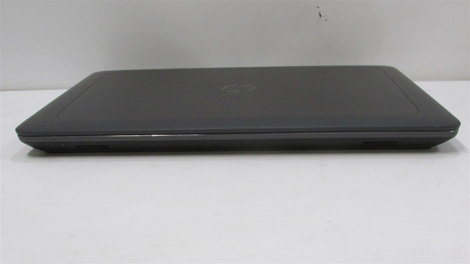 HP ZBook 17 G3 Xeon E3-1535M v5 2.9GHz 32GB RAM 512GB M.2 17″ Windows 10 Pro