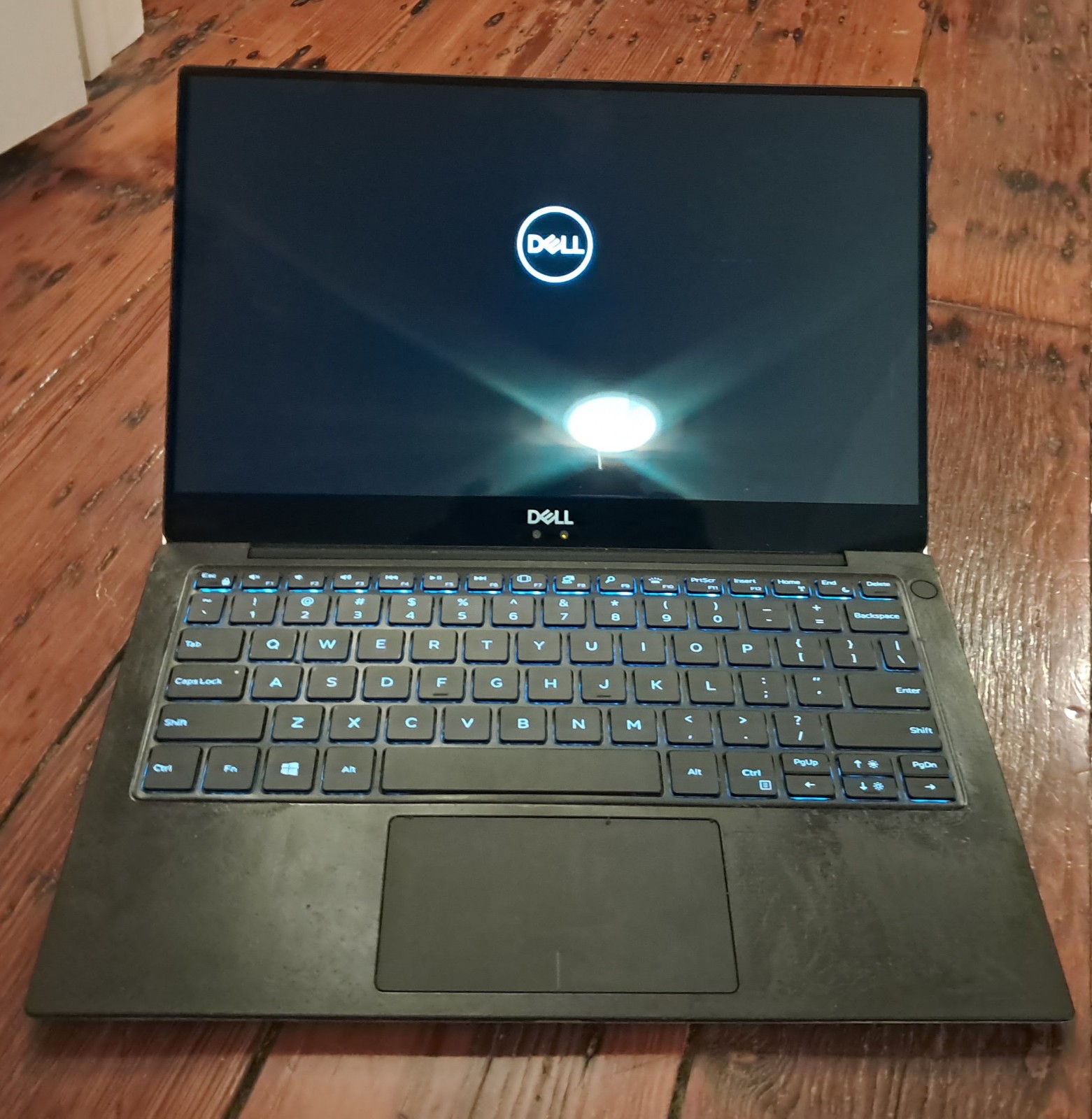 Dell XPS 13 9370 13.3″ UHD Touch Laptop i7-8550U 16GB RAM – SSD Not Included!