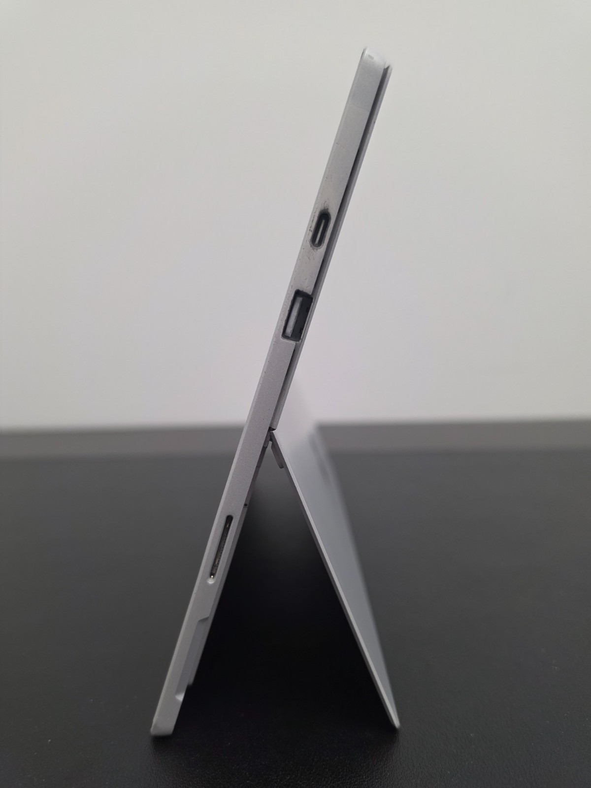Microsoft Surface Pro 7+ ***LTE*** i5-1135G7 16GB Ram 256GB SSD Win 11 Pro