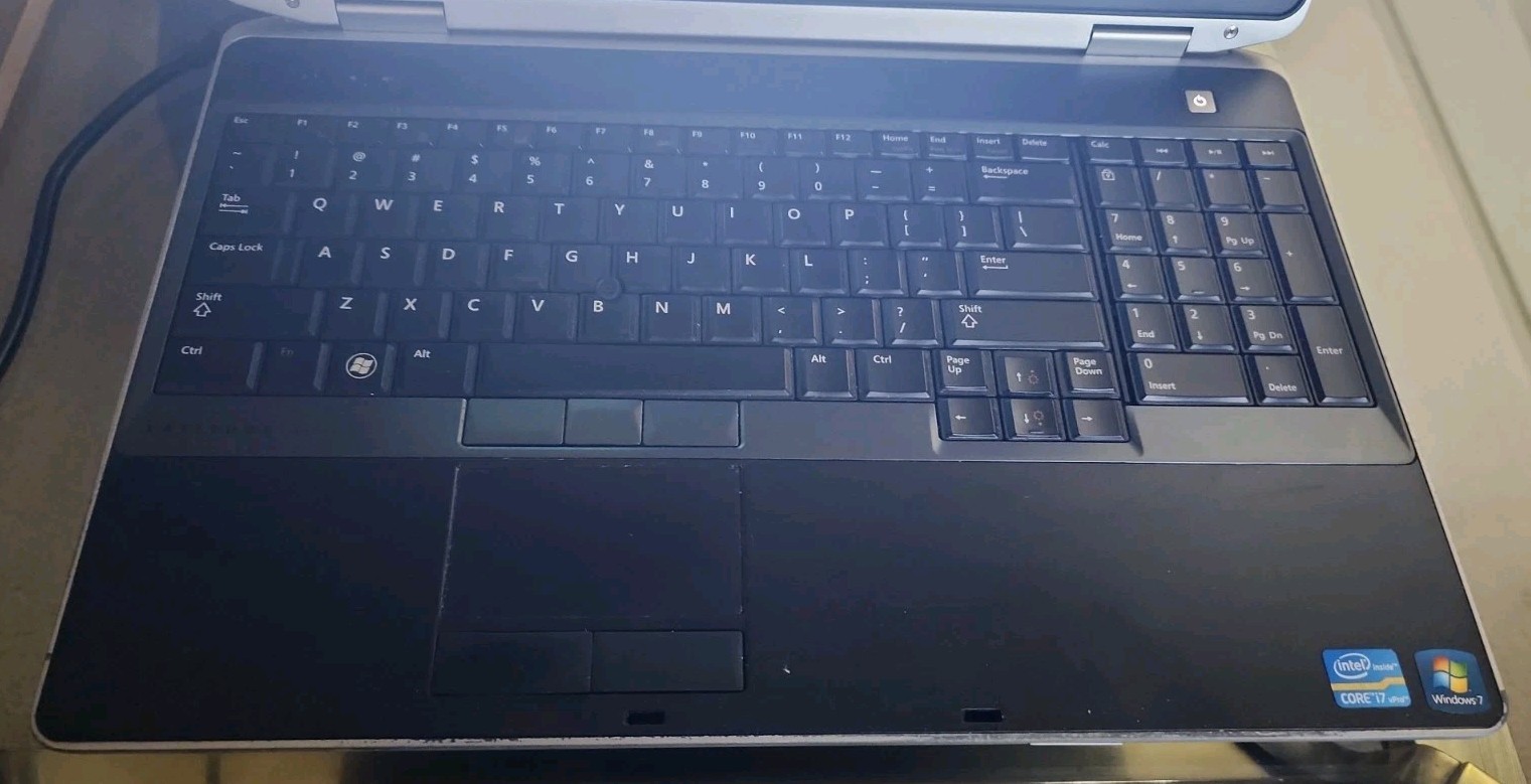 Dell Latitude E6530 i7-3720Q CPU@2.6GHz 8GB RAM No HDD No OS No Batt(626A3)