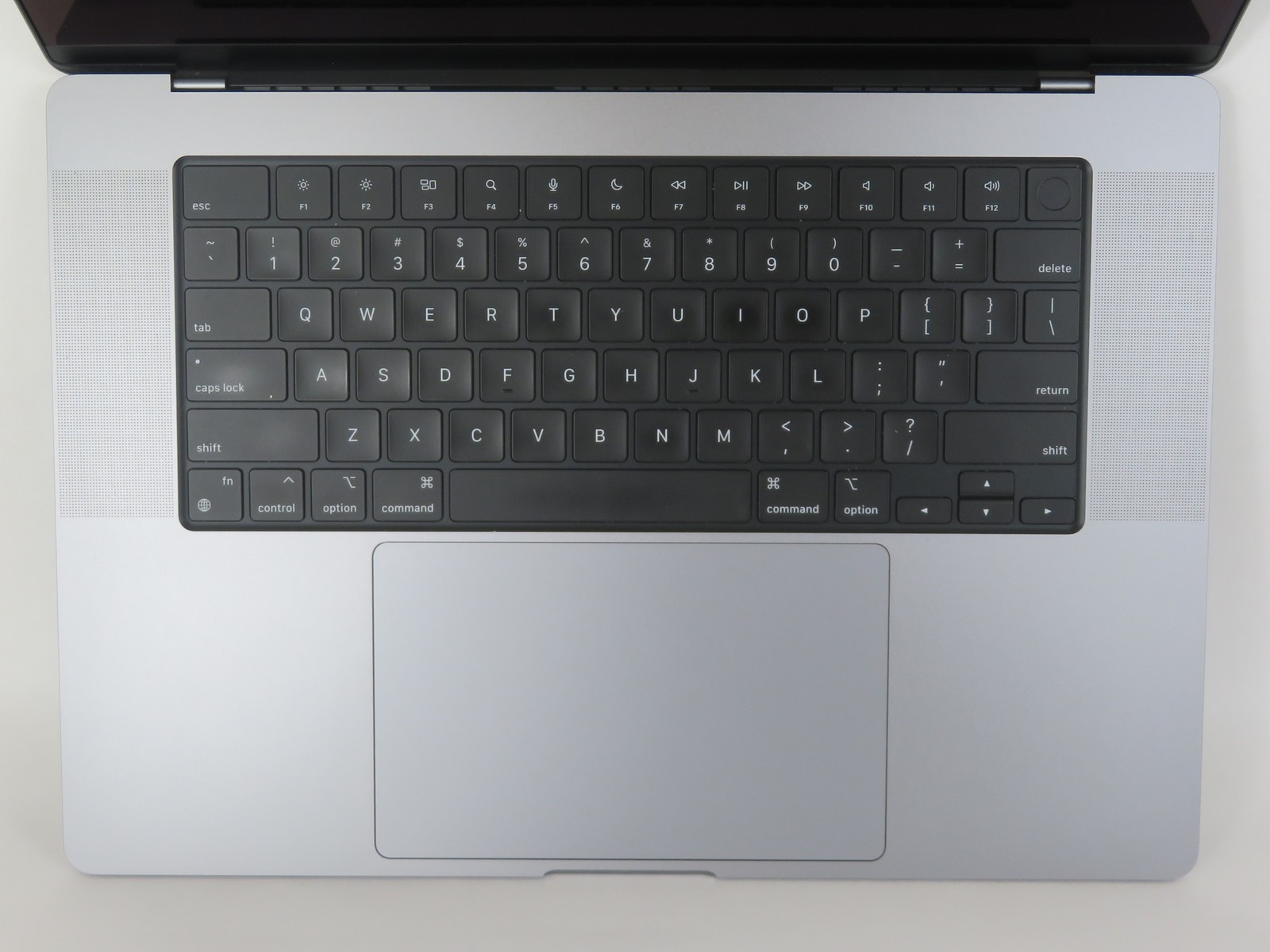 Apple Macbook Pro 2023 16in Retina M2 Pro 16GB RAM 512GB Tahoe A2780