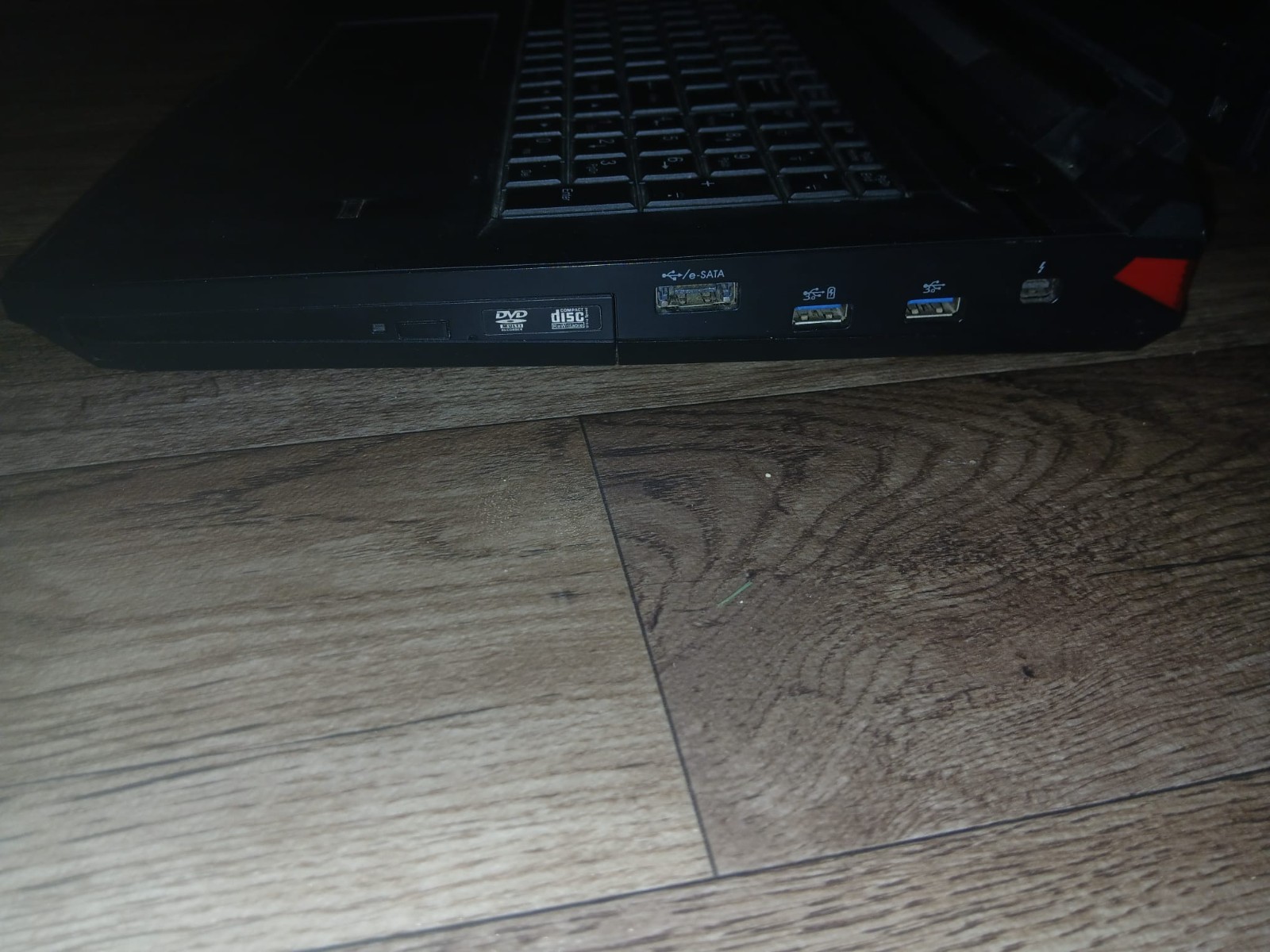 Eurocom X8 17.3″ Gaming Laptop | Intel i7-4700MQ | AMD Radeon HD 8970M 16GB ram