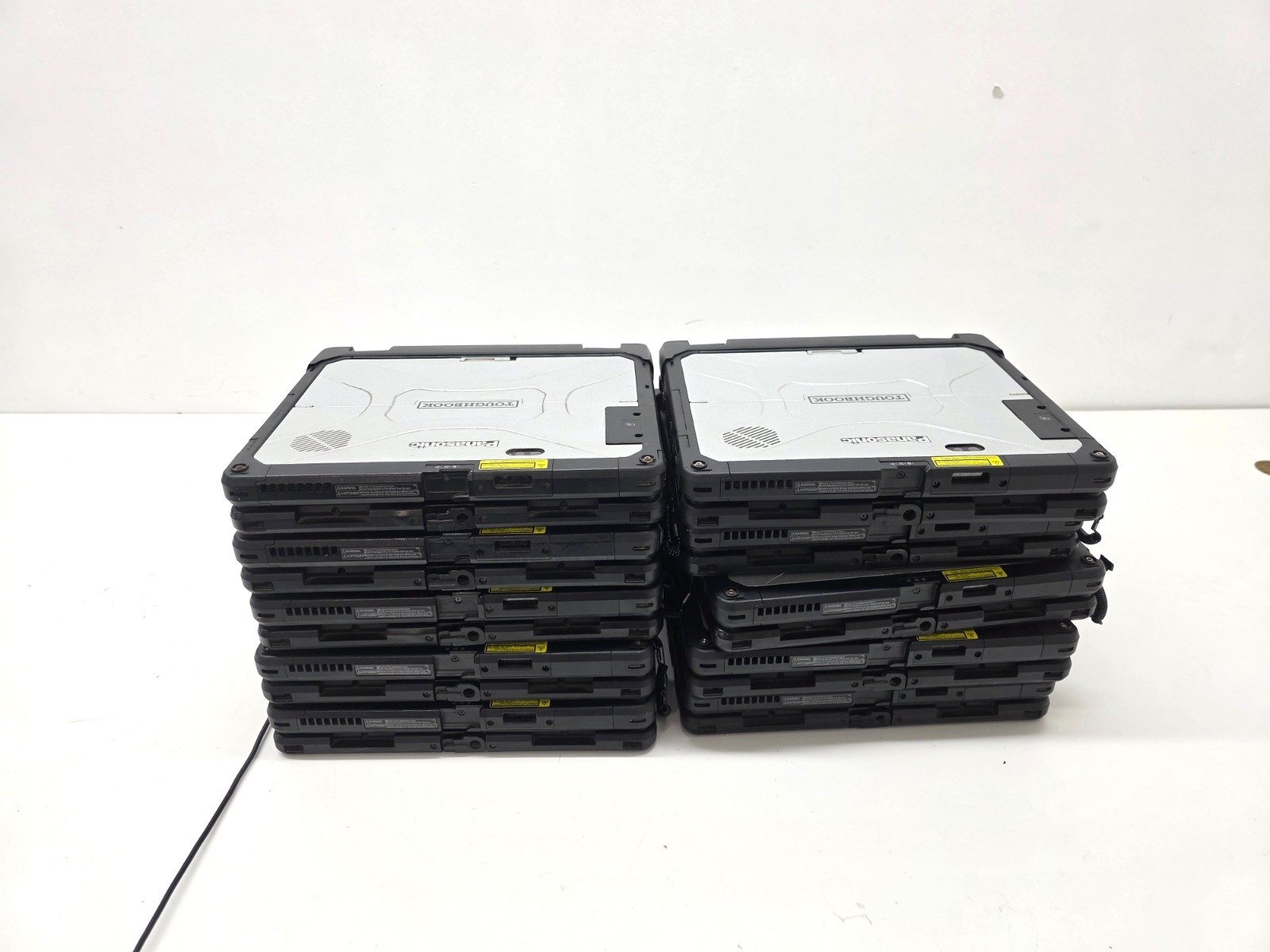 Lot 10 Panasonic Toughbook CF-33 i5 8GB 128GB Barcode LTE Rugged PCs