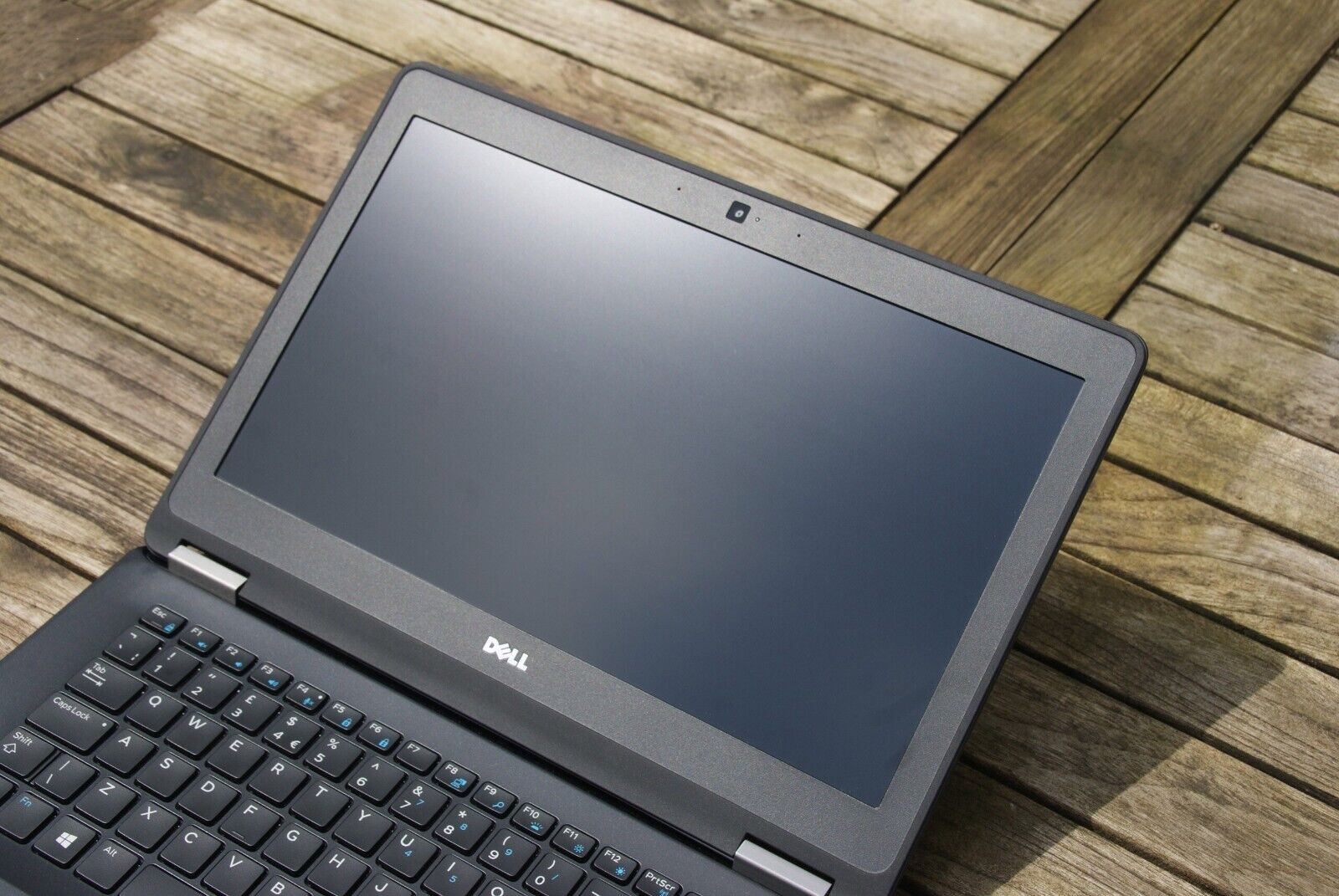 Dell 12″ UltraSlim Laptop Intel 2.4GHz 16GB 256GB SSD Wi-Fi Bluetooth Win10
