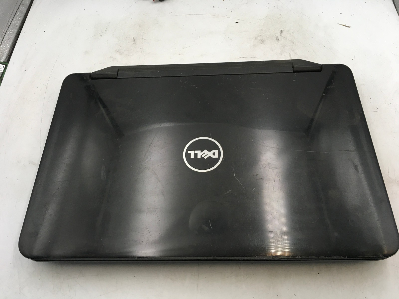 DELL INSPIRON 3520 – FOR PARTS/NO POWER – INTEL I3 1215U – 4GB RAM -READ DESC-BB