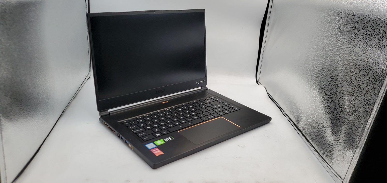 MSI GS65 Stealth 8GS-005US Laptop MS-16Q4 i7-8th Gen No SSD/BAT Boot 2 BIOs