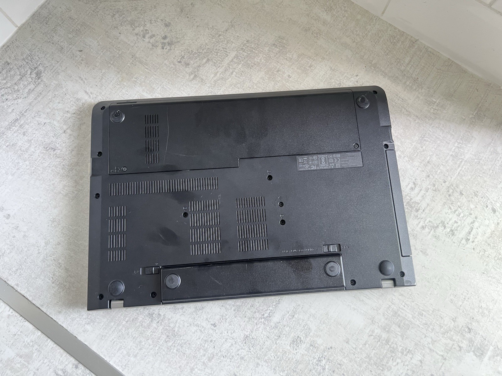 🔥 Lenovo ThinkPad E570 Intel Core i5-7200U 8GB/256GB SSD FHD Win 11 Office 21