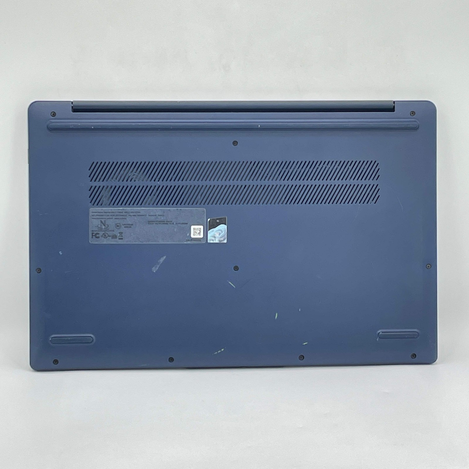 Lenovo IdeaPad Slim 3 15IRU8 15.6″ i3-1315U 1.2GHz 8GB RAM 512GB SSD