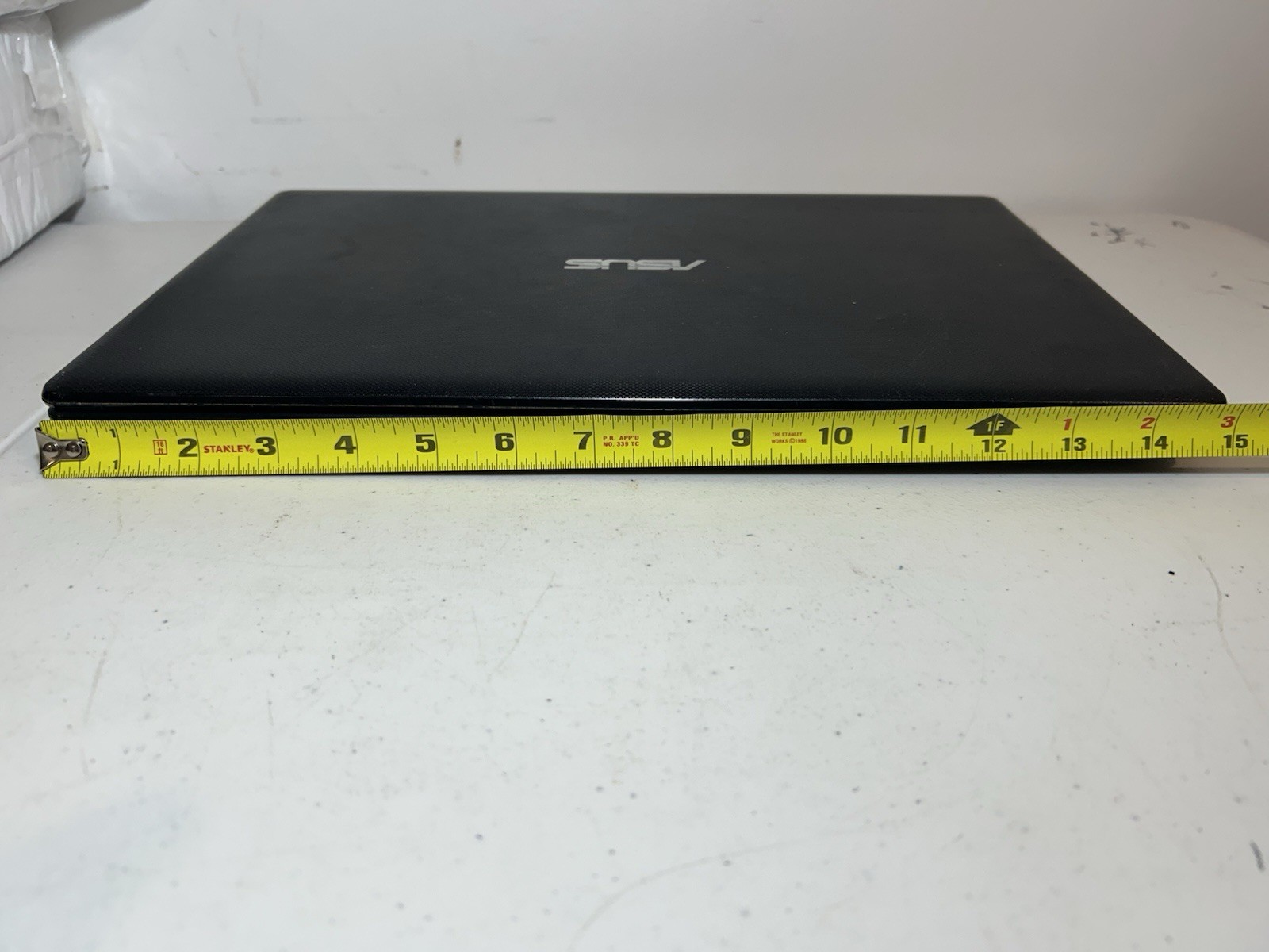 ASUS D550M Laptop Responsive Keyboard Missing DVD Drive No Charger Untested