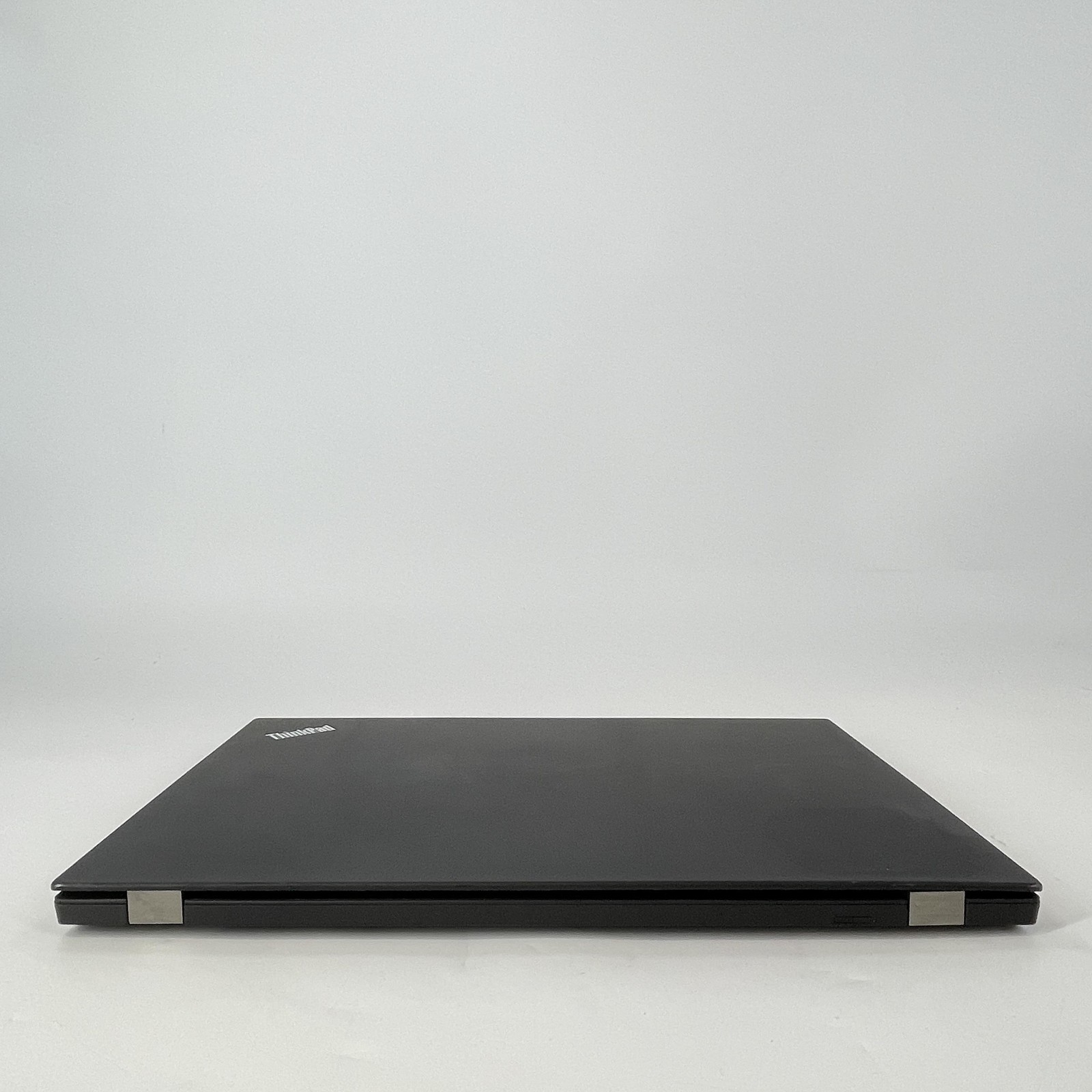 Lenovo ThinkPad T590 15.6 FHD i7-8565U 1.80GHz 16GB 512GB SSD Good WHITE SPOTS