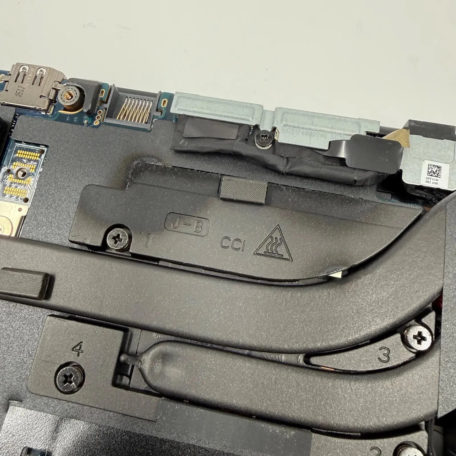 Dell Precision 7750 i9-10885H RTX4000 16GB Mobile Workstation Laptop No SSD