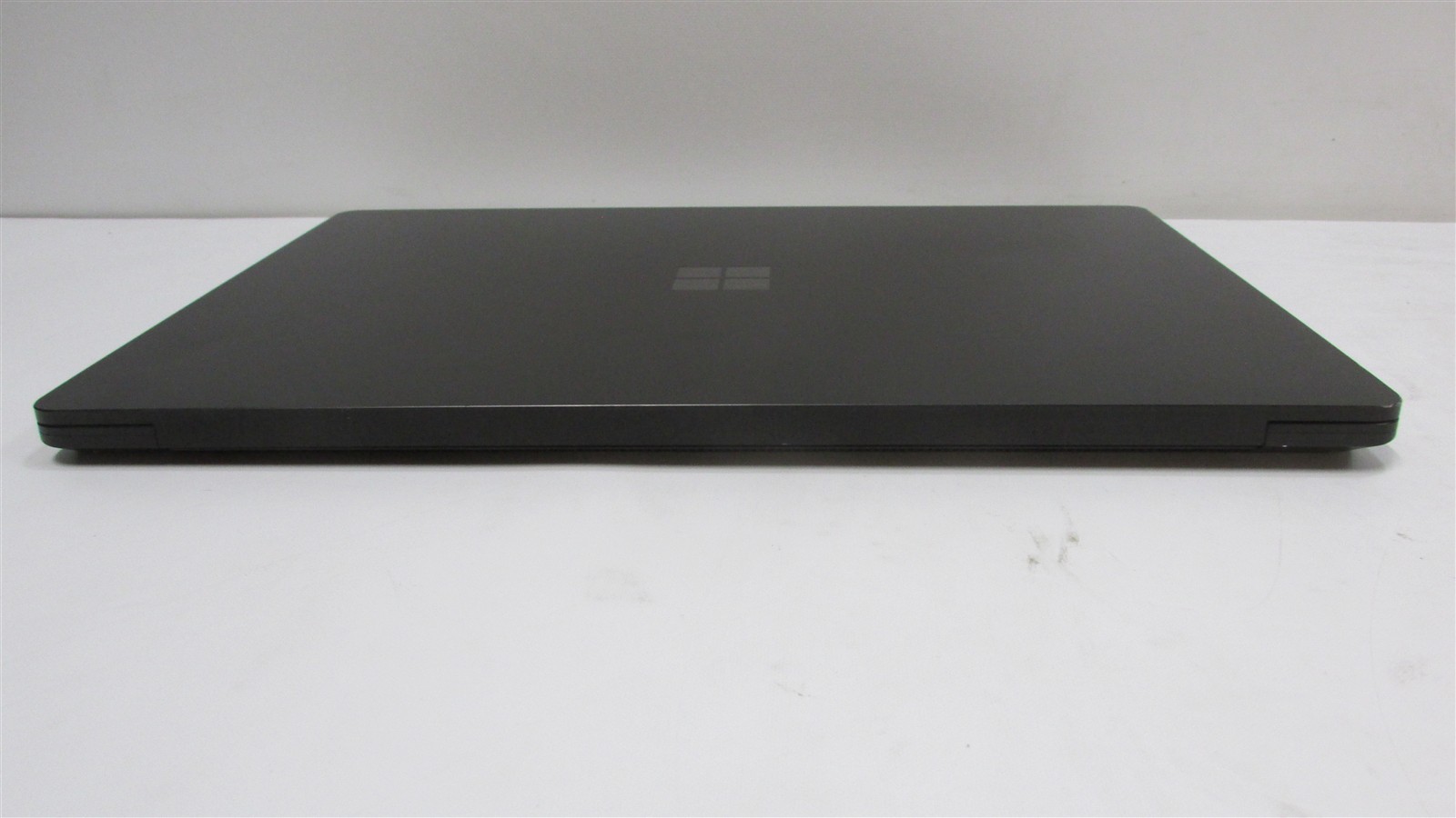 Microsoft Surface Laptop 5 1951 i5-1245U 2.5GHz 16GB RAM 512GB 13.5″ Win 11 Pro