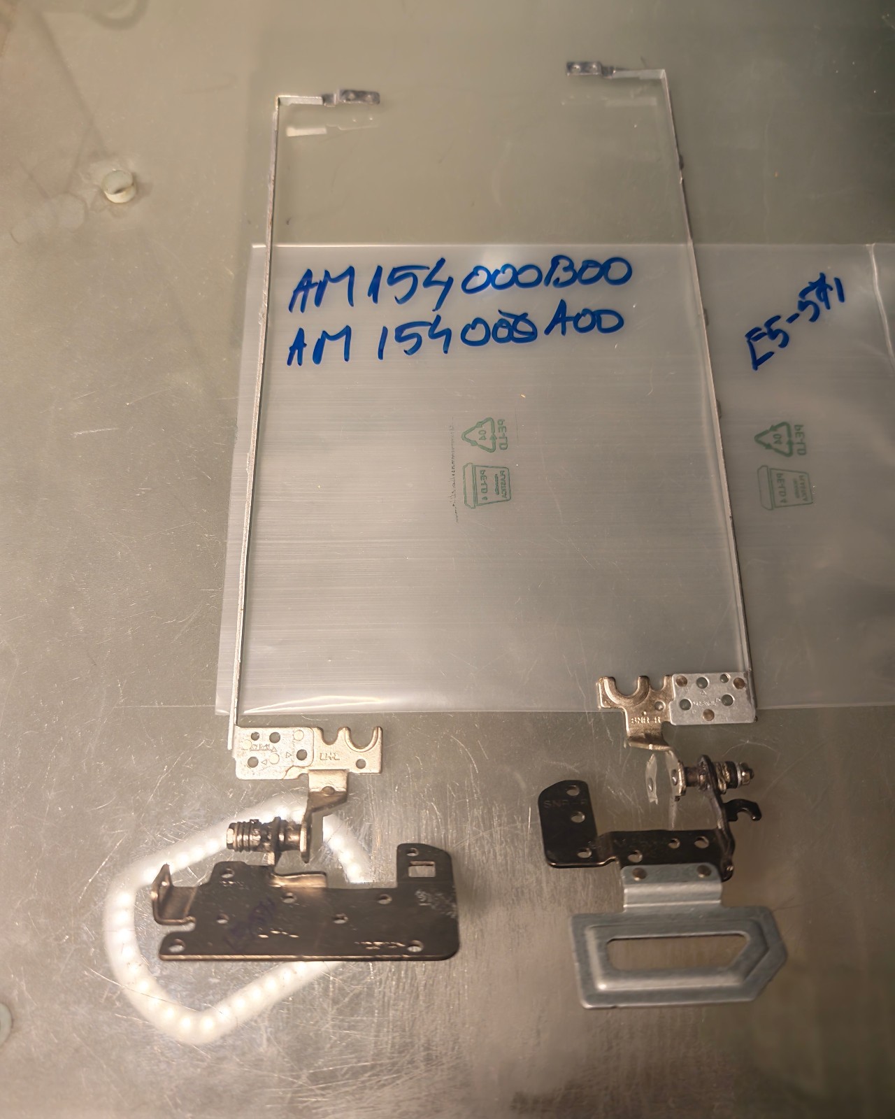 ACER E5-511 E5-521 E5-531 E5-551 E5-571 HINGES AM154000A00 AM154000B00 #