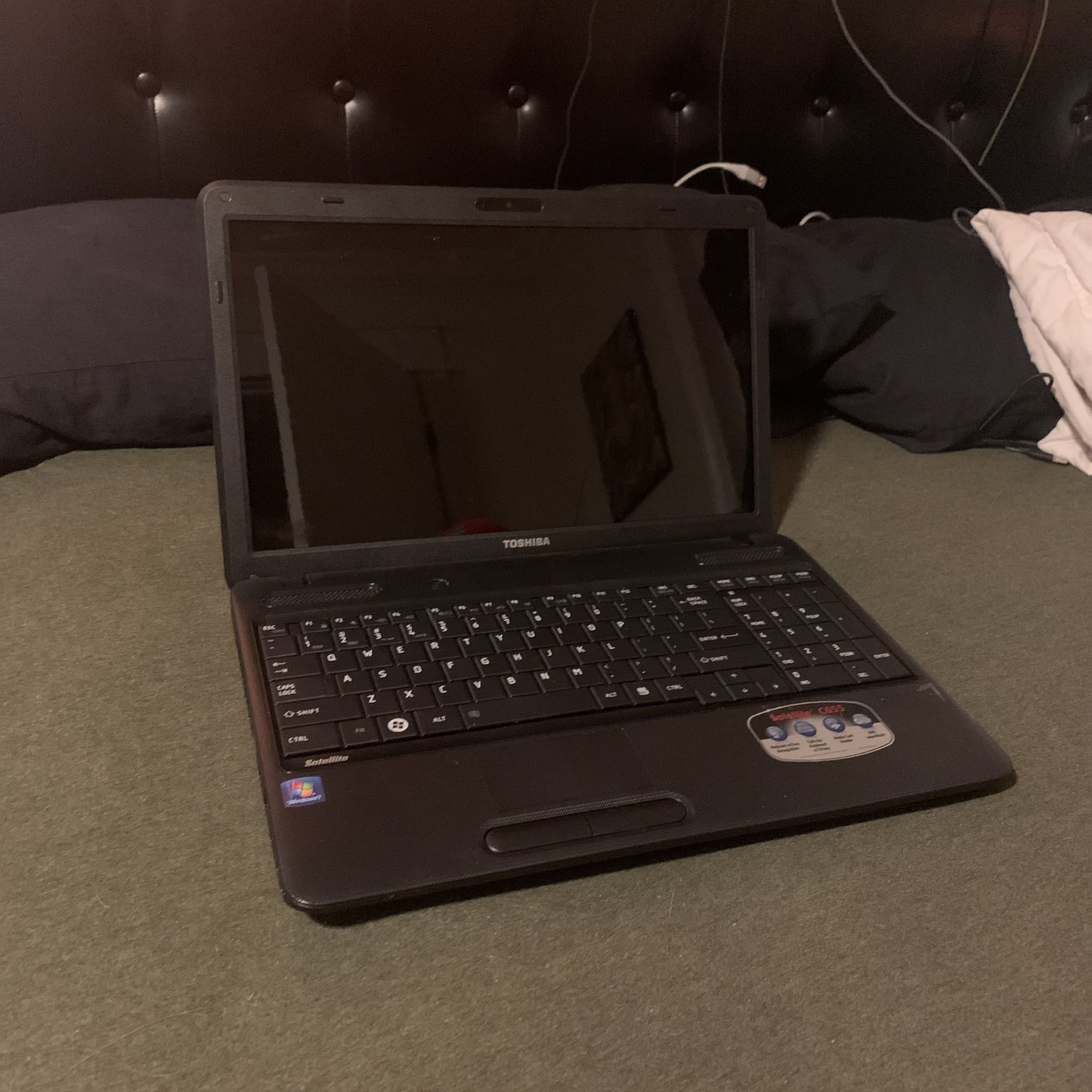 Toshiba Satellite C655 Laptop_Intel Pentium B960 CPU @ 2.20 GHz_4GB RAM_620GB HD