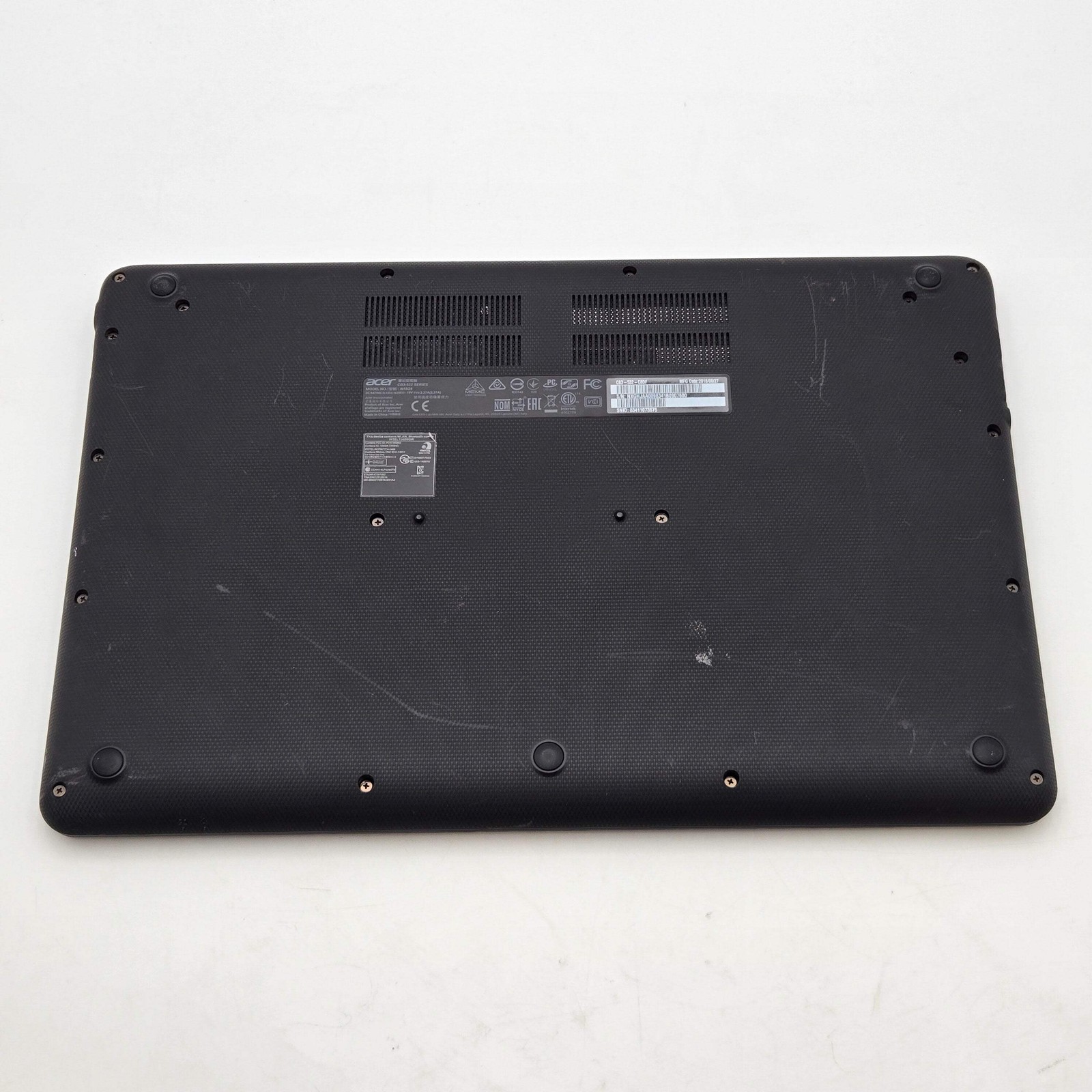 Acer CB3-532 Series N15Q9 Chromebook 15-inch Intel Celeron 16GB SSD 2GB RAM