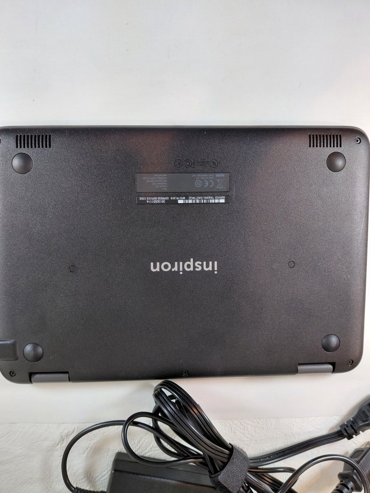 Dell Inspiron 3181 P26T Chromebook Intel 2018 Black w/ Targus Case & Charger