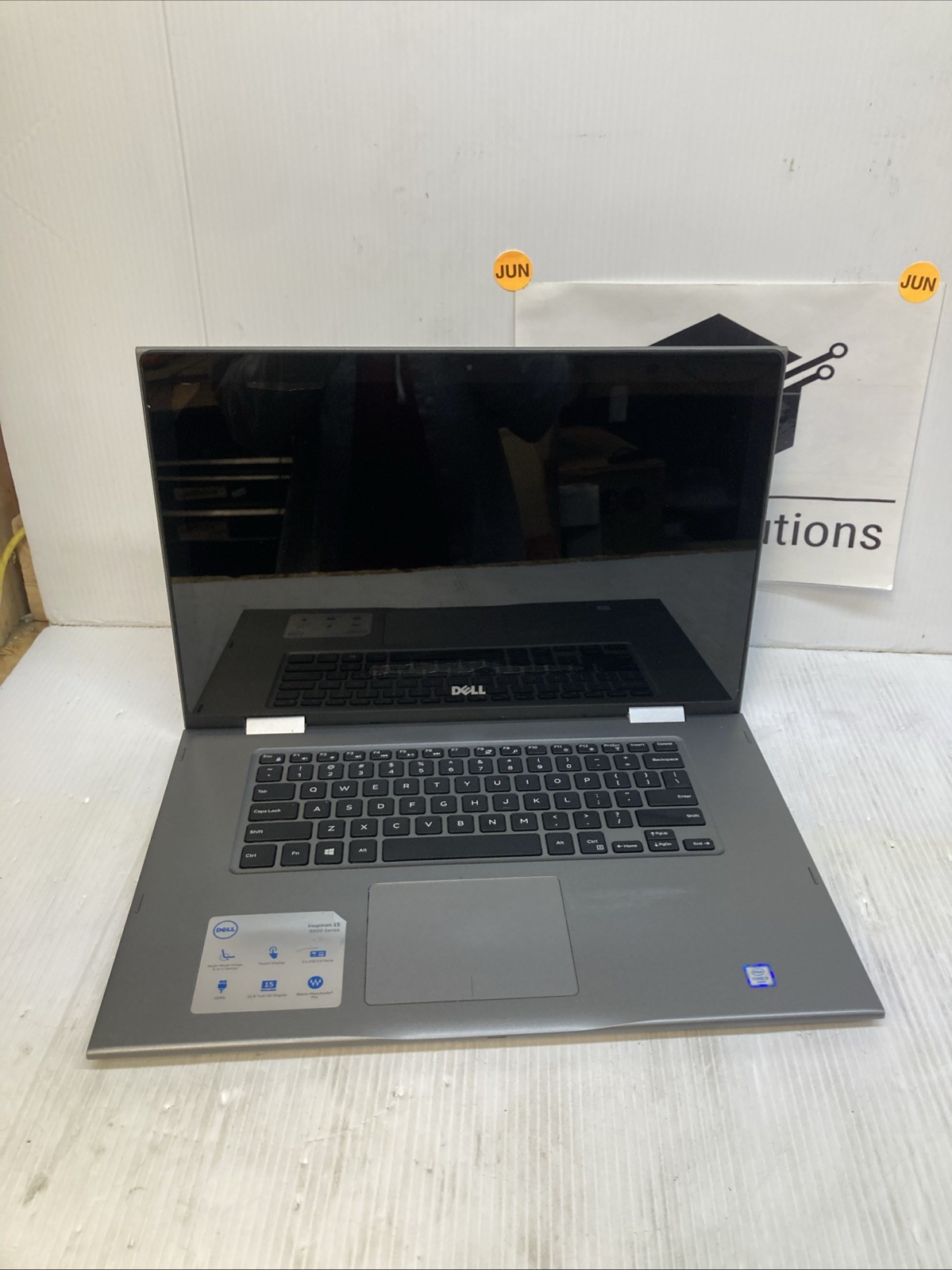 Dell Inspiron 15-5568 Intel Core i3-6100U 2.30GHz 4GB NO HDD Boot to BIOS