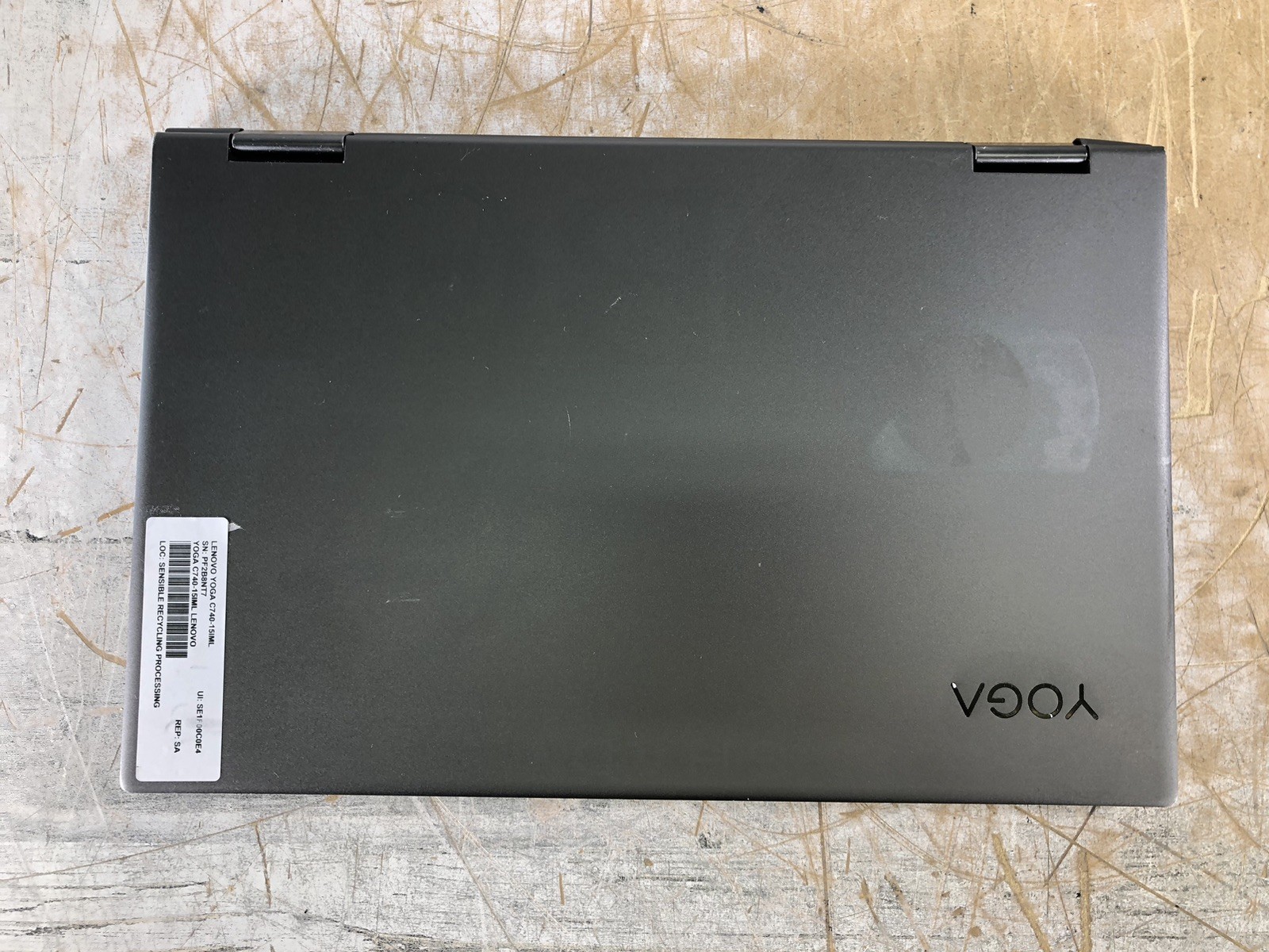 LENOVO YOGA C740-15IML i7-10510U @ 1.80GHz, 12GB RAM, NO HDD/OS – (FOR PARTS)