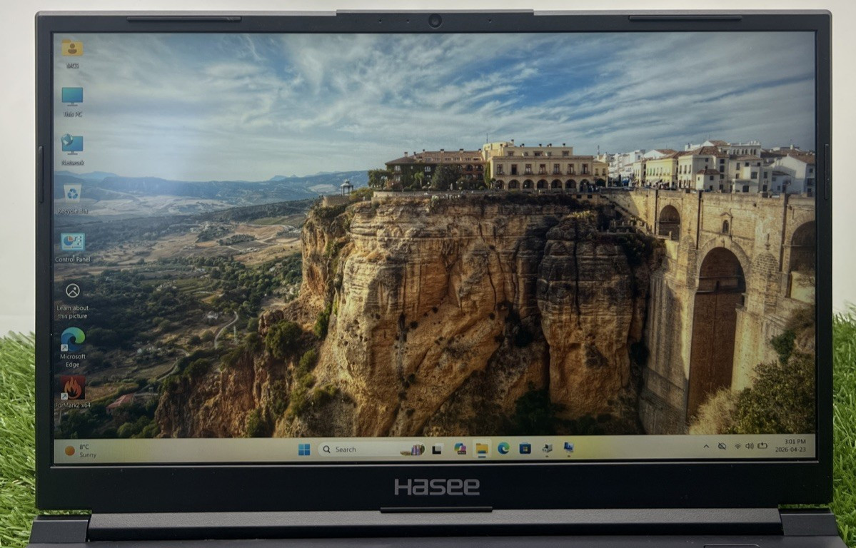 Hasee CV15Slaptop 15″FHD i5-12450H@2.0Ghz 8GB RAM 256GB SSD Win11 NVIDIA RTX3050