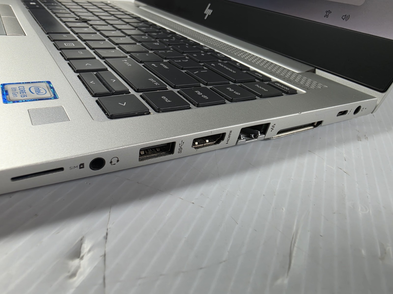 HP EliteBook 840 G5 14″ Intel i5-8350U 1.6GHz 8GB RAM 256GB SSD Windows 11