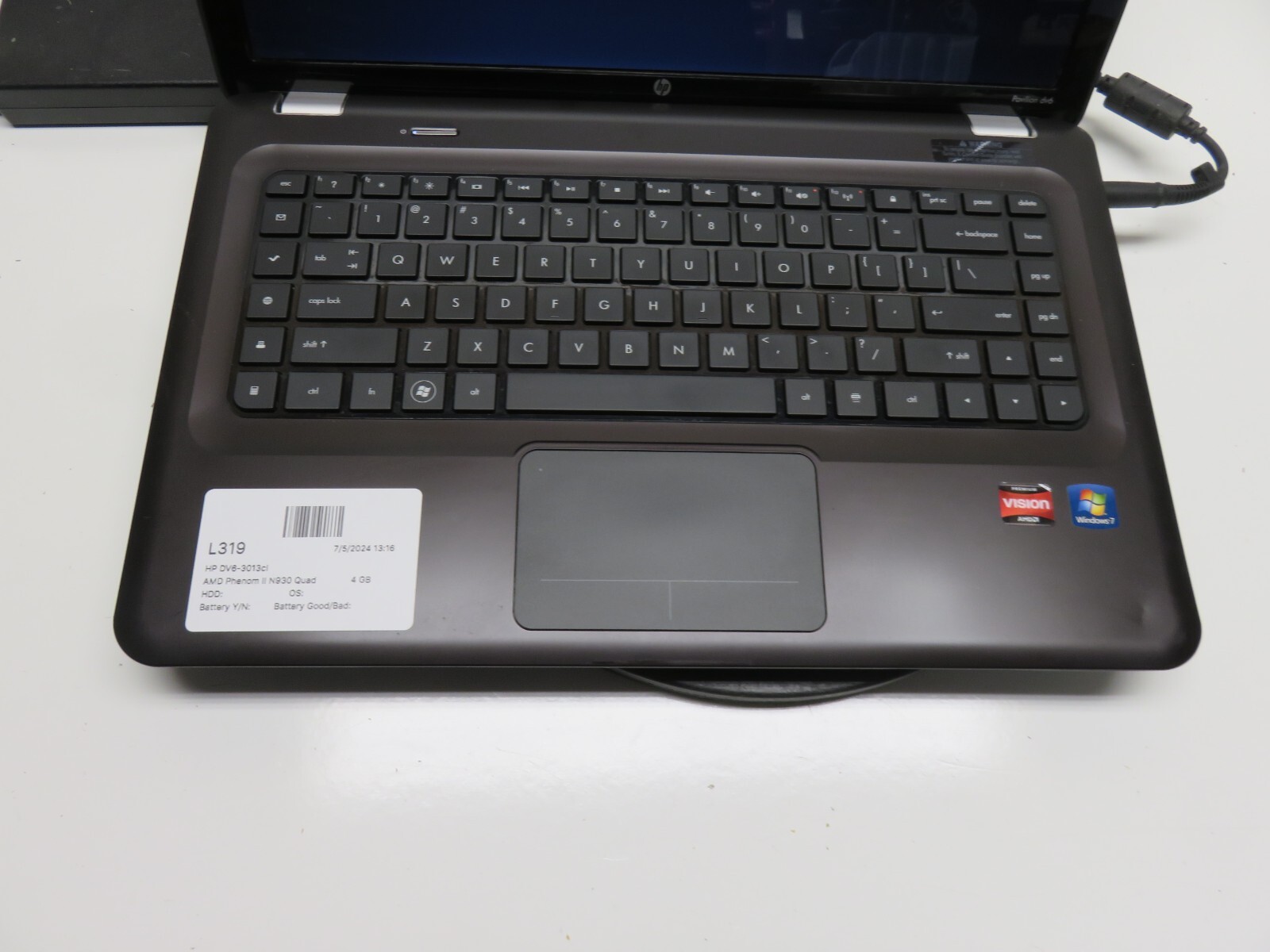 HP Pavilion DV6-3013cl Laptop AMD Phenom 2 x4 4GB Ram No HDD or Battery
