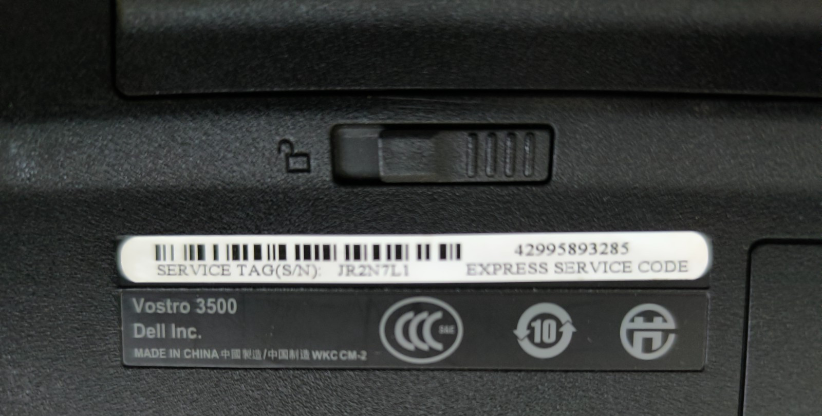 Dell Vostro 3500 i5 M520 8GB 300GB NVIDIA 310M WiFi Webcam Bag