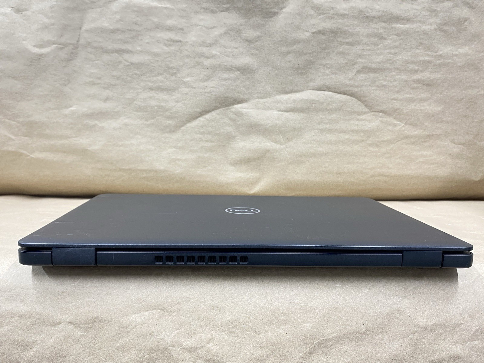Dell Latitude 3490 – 14″ 1920×1080 – i5-8250U – 4GB – 128GB SSD Win 11 Pro READ