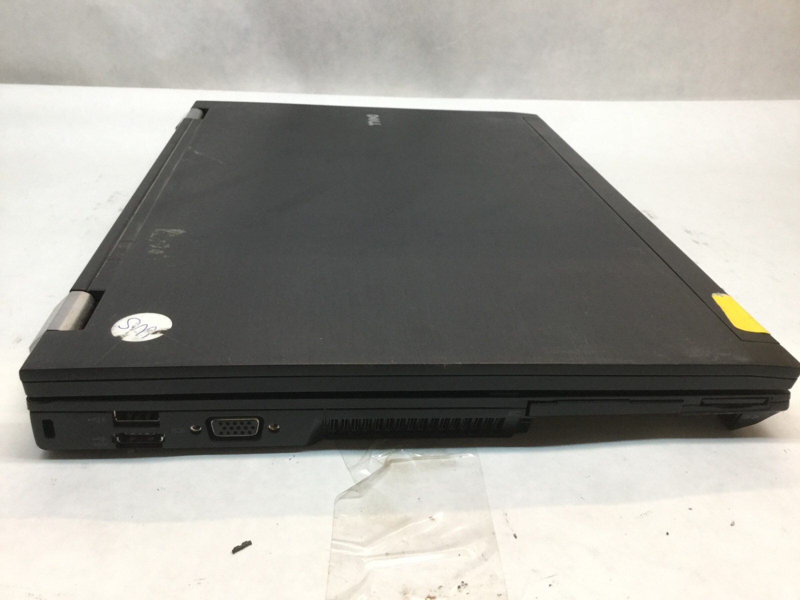 Dell Latitude E6500 Laptop 15″ Intel Centrino BROKEN SATA PORT! -ME