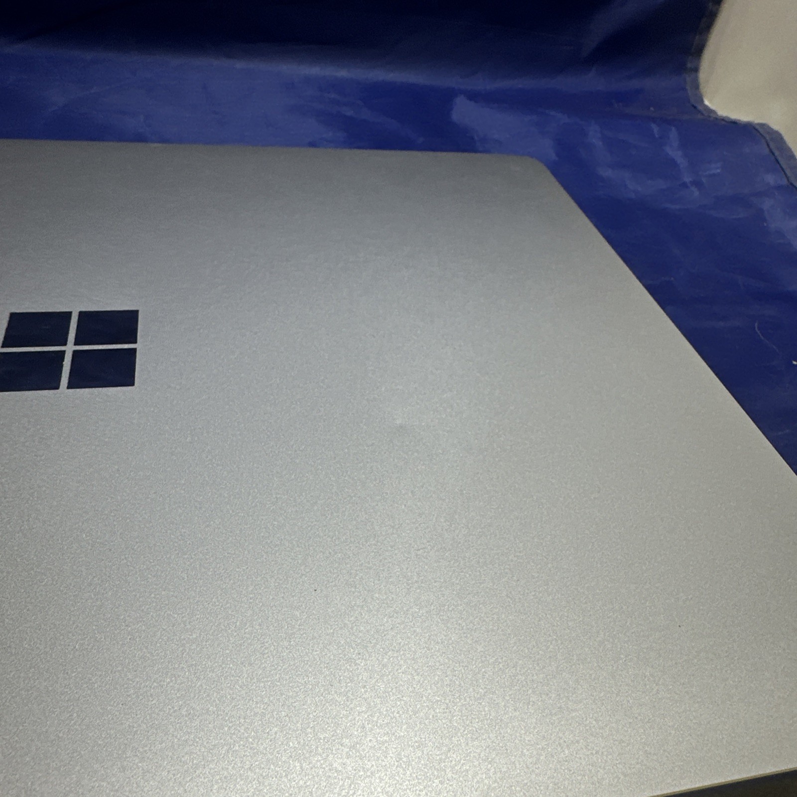 Microsoft Surface Laptop 4 13.5” 8GB 256GB (1950) i5-1145G7 @2.60 GHz Win 11