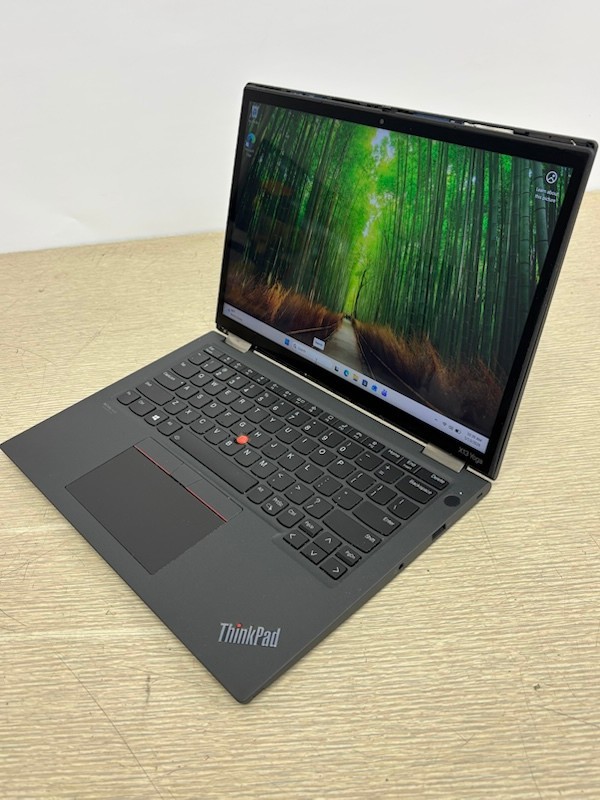 Lenovo ThinkPad X13 Yoga Gen 2 i5-1135G7 16GB 512GB SSD Laptop w/(screen issue)