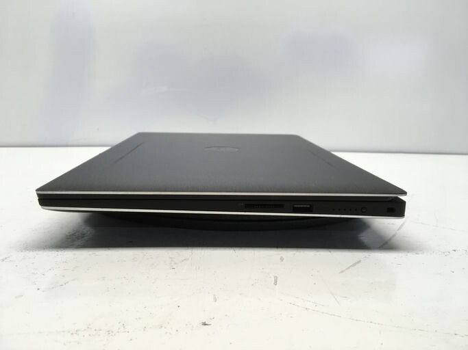 Dell Precision 5530 Intel Core i7-8850H 32GB 512GB SSD Windows 11 Quadro P1000