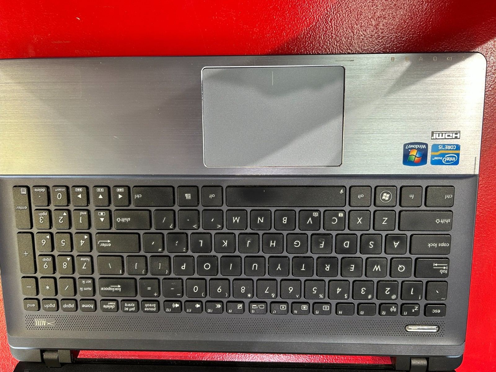 “ASUS VivoBook 15 X512 Ryzen / Core i3 Laptop – No Battery – FOR PARTS / REPAIR