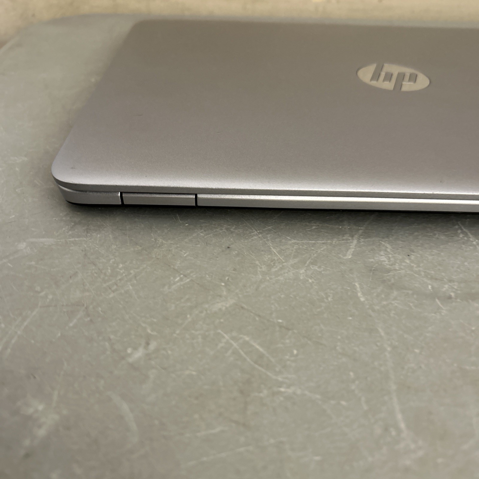 HP EliteBook 840 G4 14″ Core i5 8GB RAM, 256 GB SSD Window 11