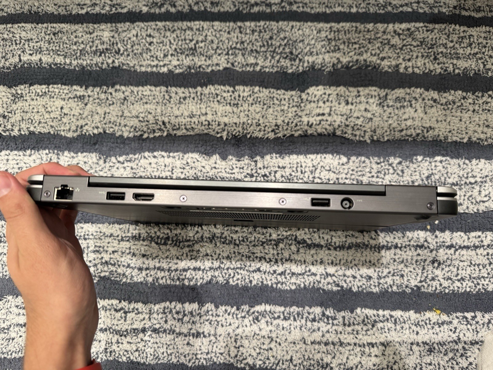 FOR PARTS Dell Latitude E7240 14″ Intel Core i5 Processor (No SSD)