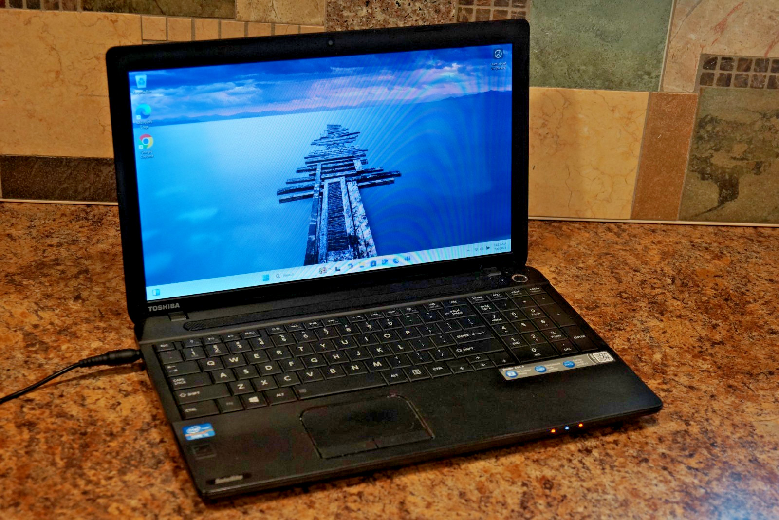 Activated 24H2 WIN 11PRO Toshiba C55-A5308 Gen3 i3@2.50GHz,4GB RAM,120GB SSD