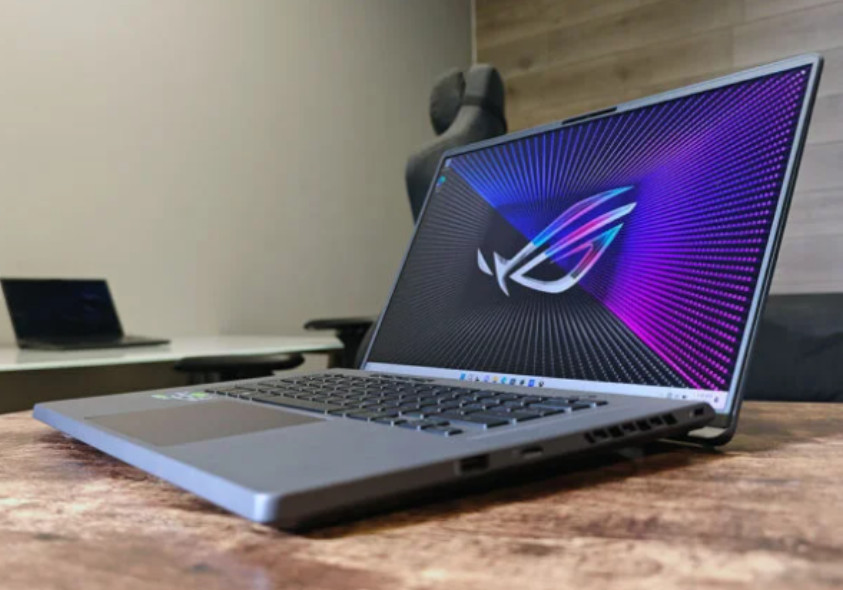 ASUS ROG Zephyrus G16 16″ GU605CP-QR019W / Win11 RTX5070 32GB/1TB Ultra 9 285H