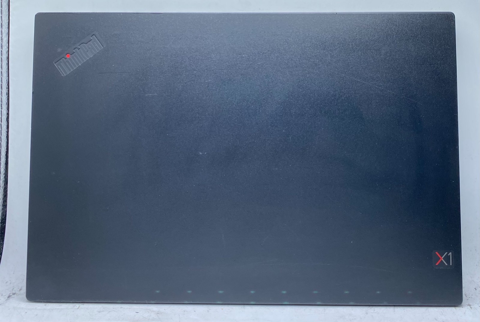 Lenovo ThinkPad X1 Carbon 7th Gen 14″ Touch Intel i7-8565U 16GB RAM 256GB SSD