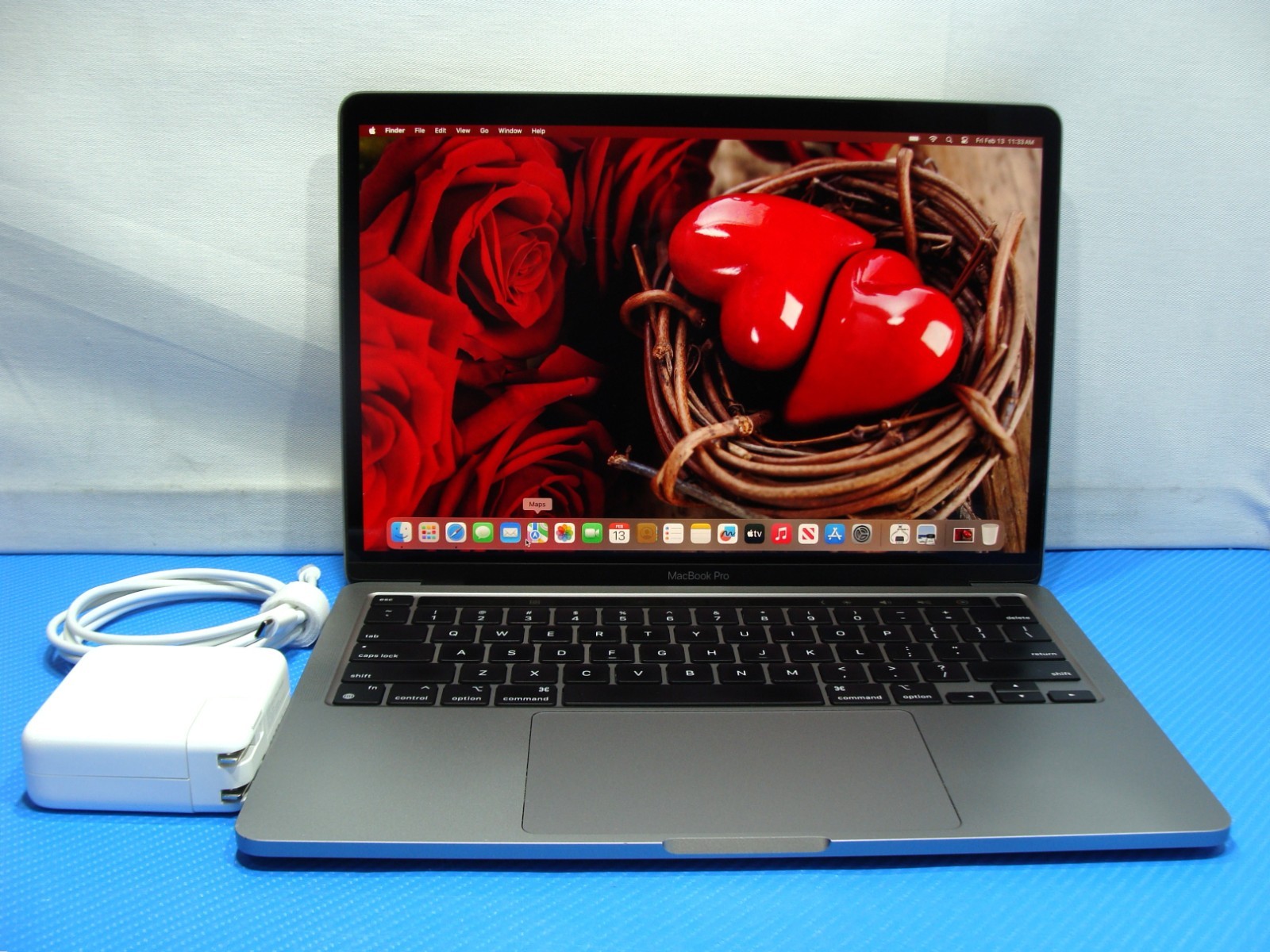 Apple MacBook Pro (2020) 13.3″ A2338 M1 8CPU/8GPU 3.2GHz 16GB 512GB SSD +Charger