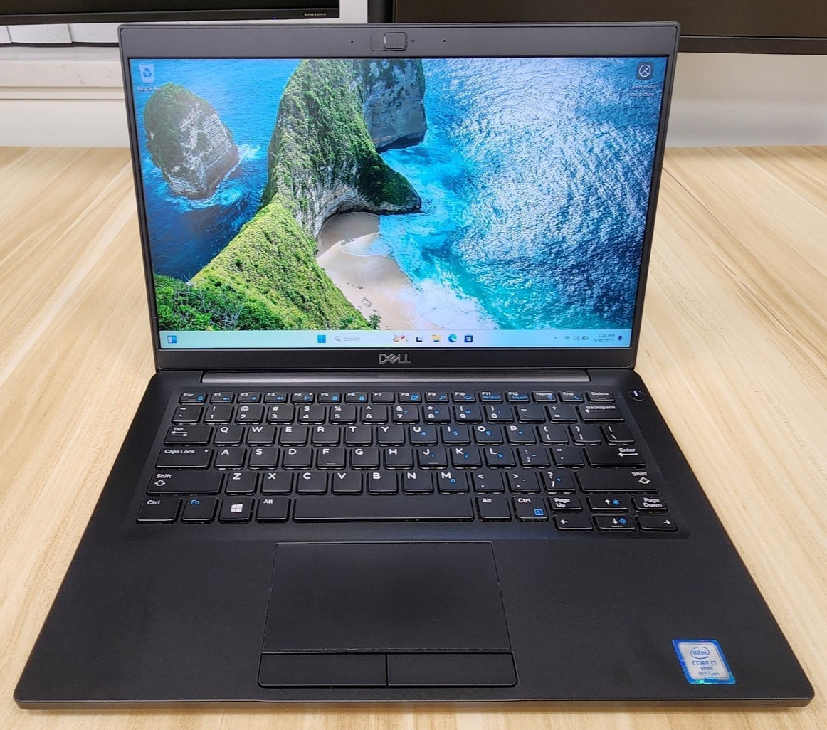 Dell Latitude 7390 13.3″ Touch, 500GB M.2, Intel i7 8th Gen 4.2 GHz, 16GB DDR4