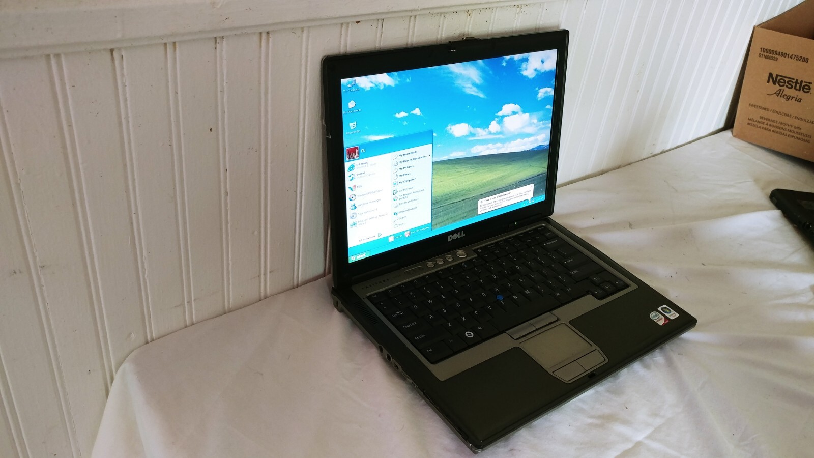 Dell Latitude D620/D630 Retro Laptop Windows XP pro SP3 Serial 320 GB HD 4GB Ram