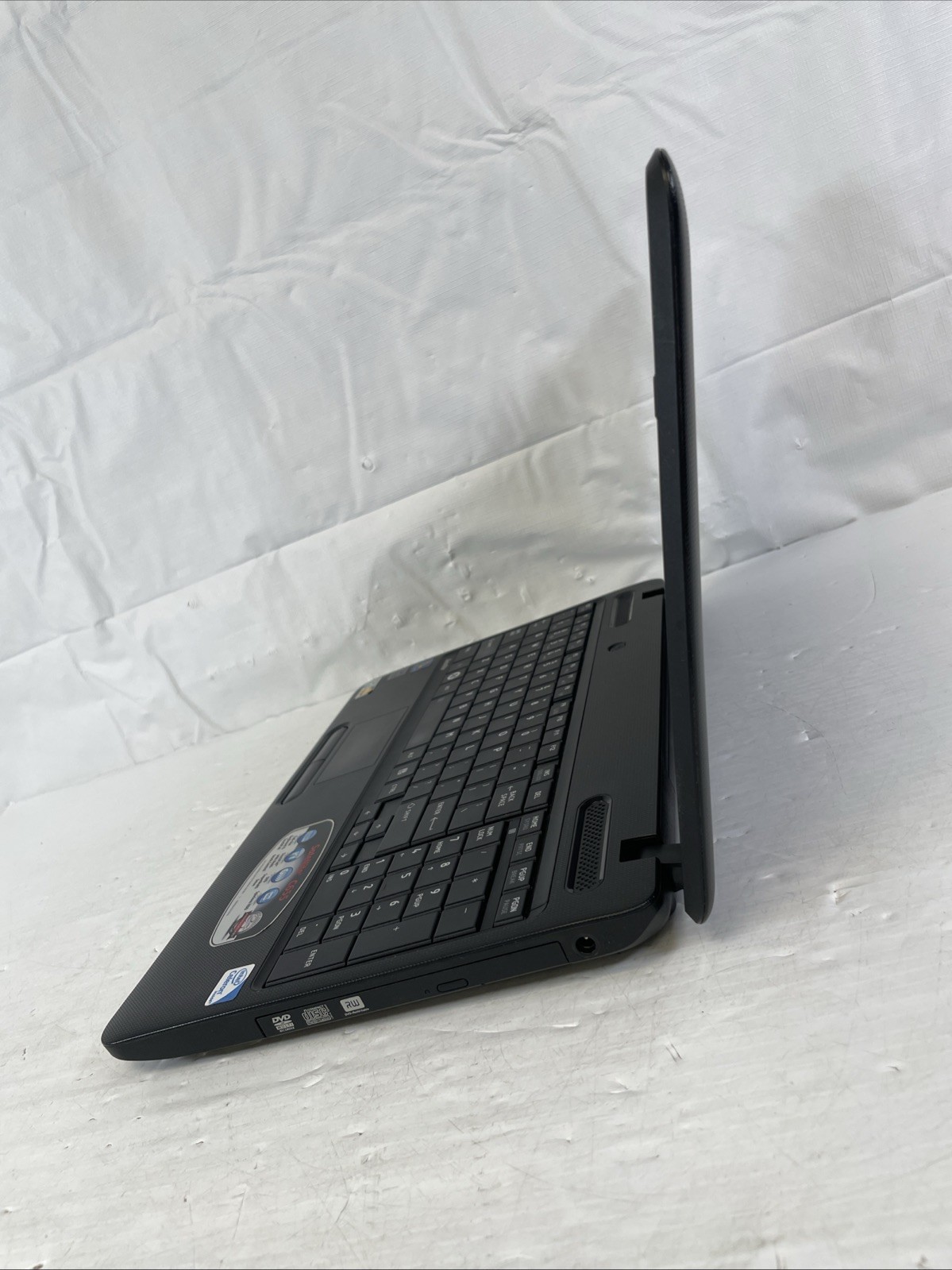 Toshiba Satellite C655-S5082 Intel Celeron 900 2.00GHz 4GB RAM 250GB HDD Win10