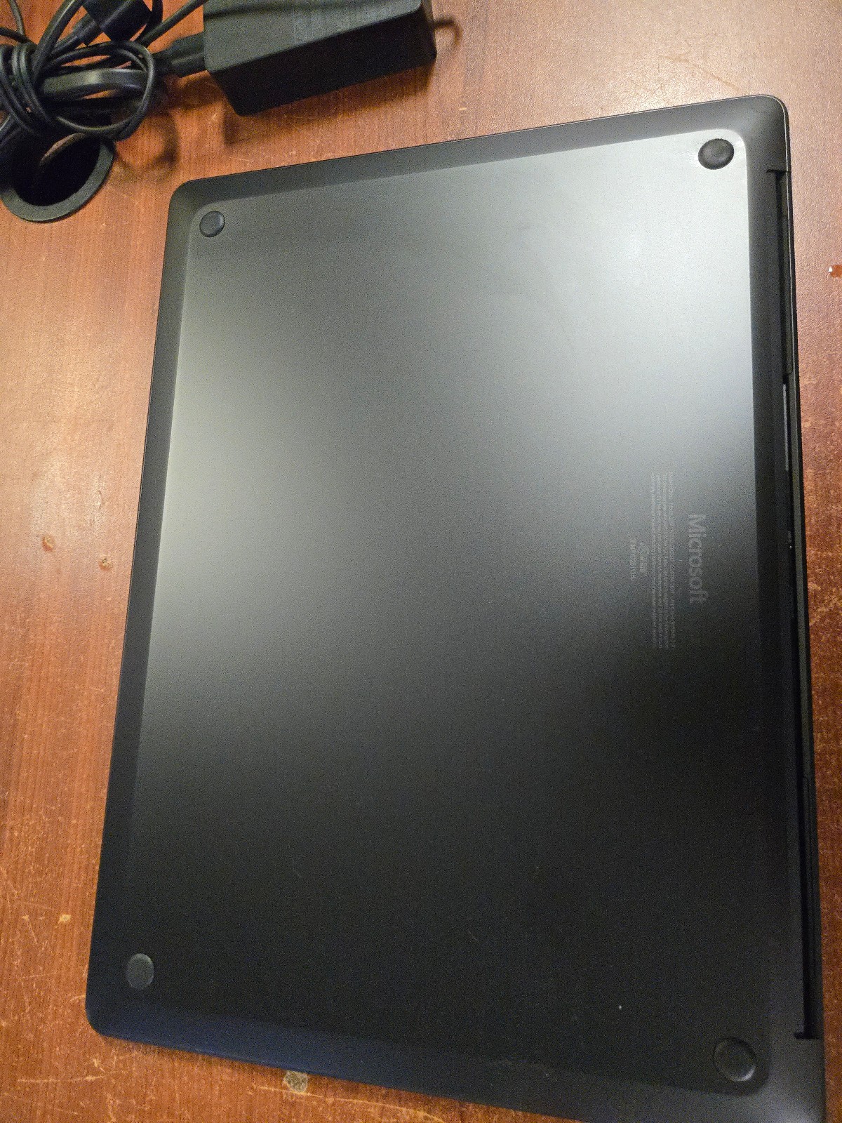 Microsoft Surface 7 15″ Snapdragon X 3.4GHz 16GB 512GB Win 11 (2037) 10xCharges