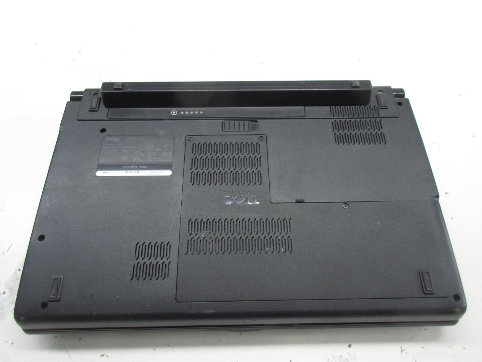 Dell Studio 1555 Intel Core 2 Duo T6500 2.10Ghz 4GB NO HDD No Batt
