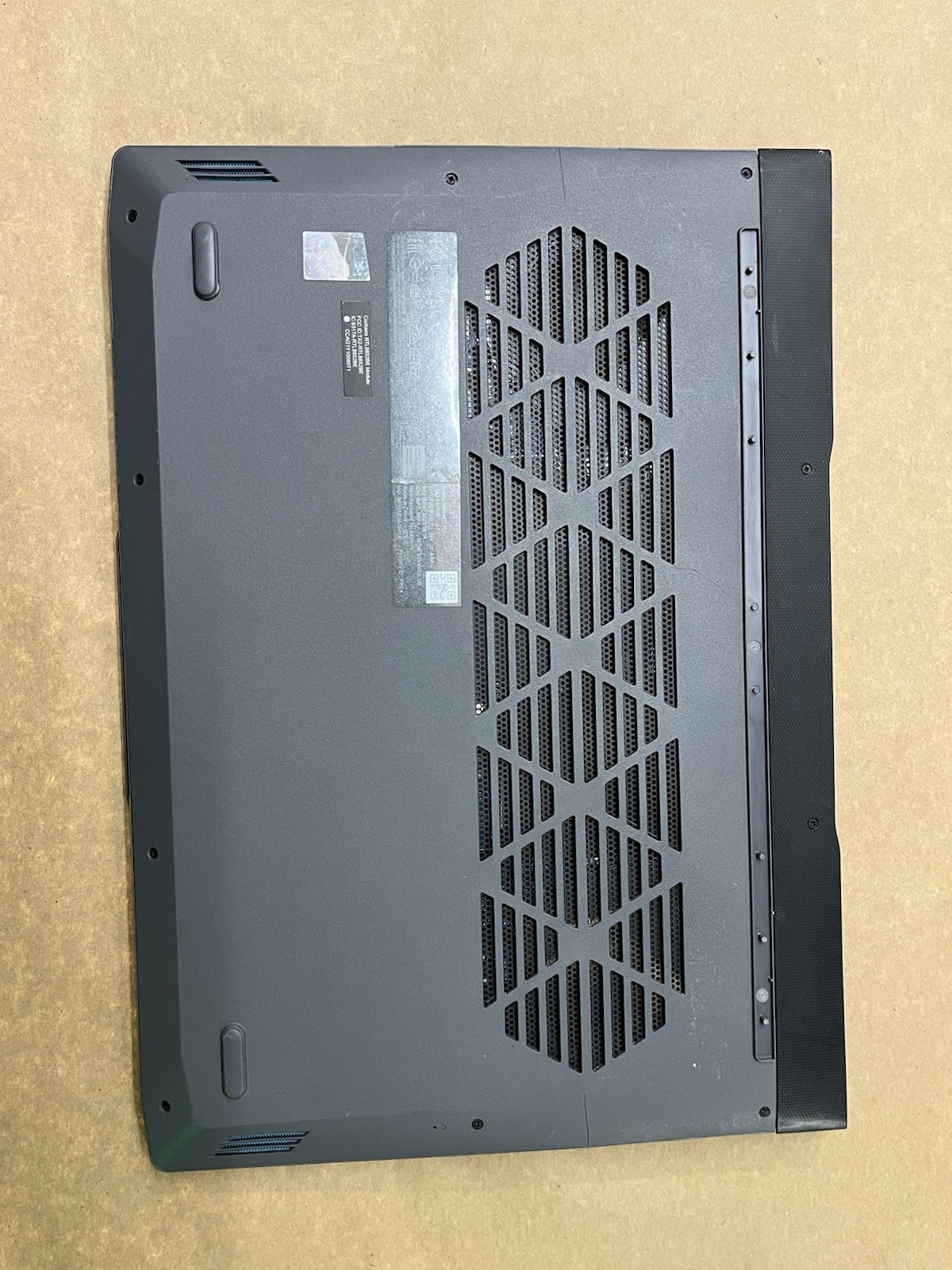 Lenovo LOQ 15IRH8 1TBSSD Intel Core i5-13420H 2.1GHz 8GB NVIDIA GeFORCE RTX 3050