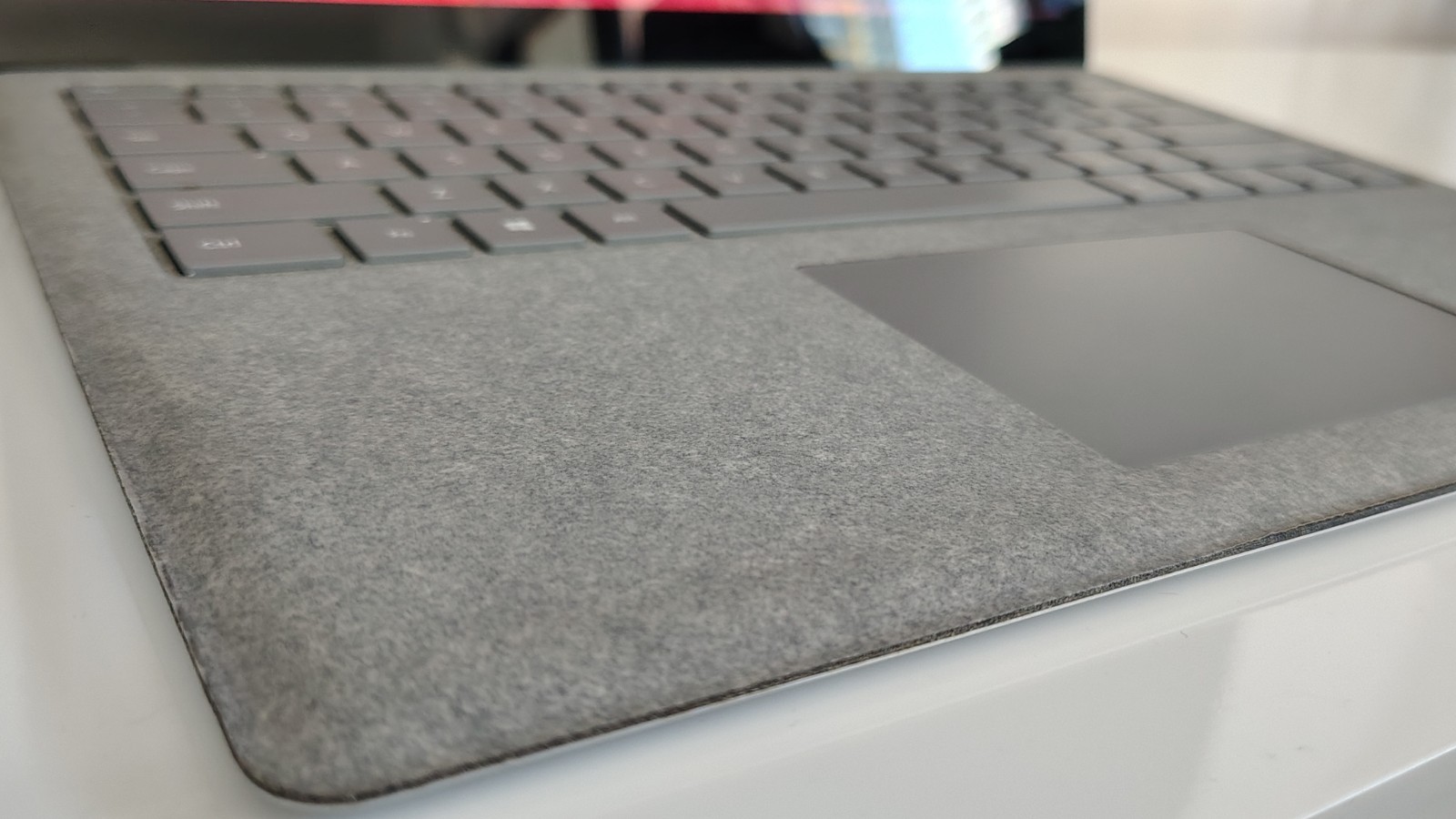 Microsoft Surface Laptop 1769 – i5 7200U, 128GB SSD, 4GB Ram -vClean Barely Used
